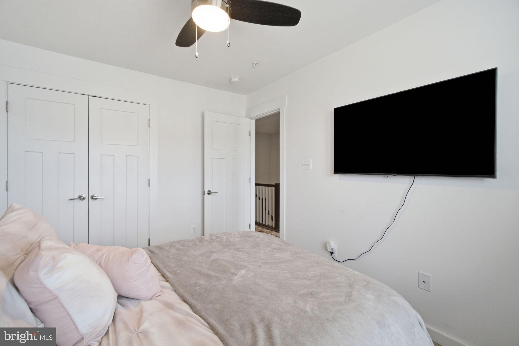 WAVERLEY VIEW - Residential