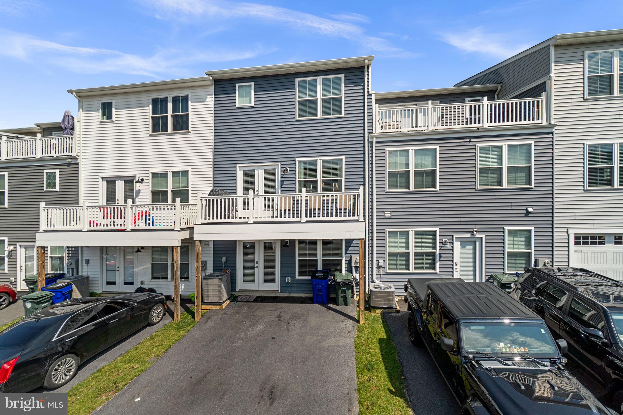 WAVERLEY VIEW - Residential