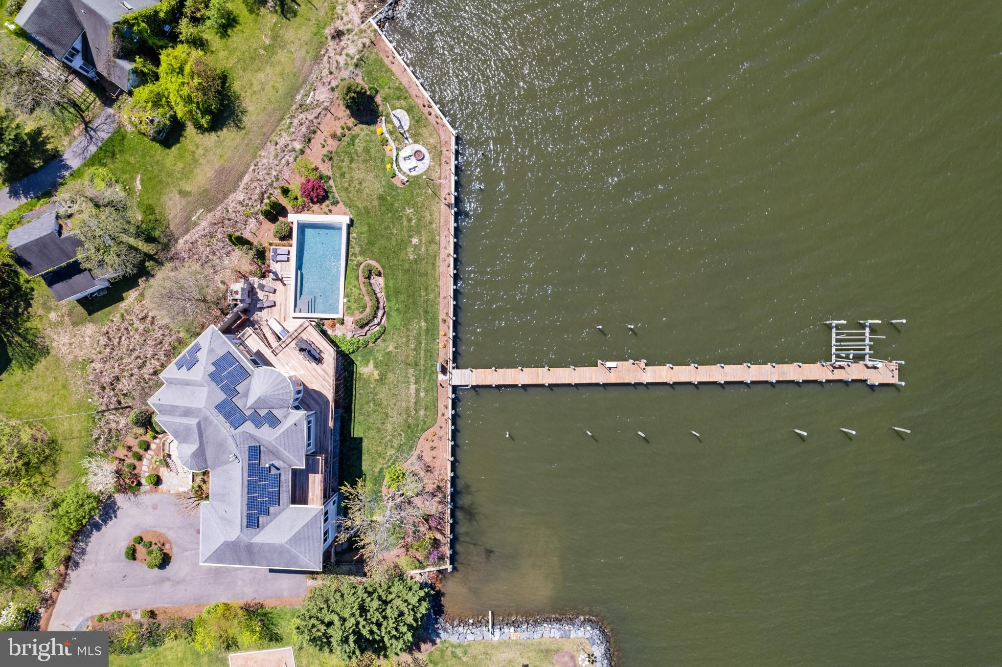 WILD ROSE SHORES - Residential