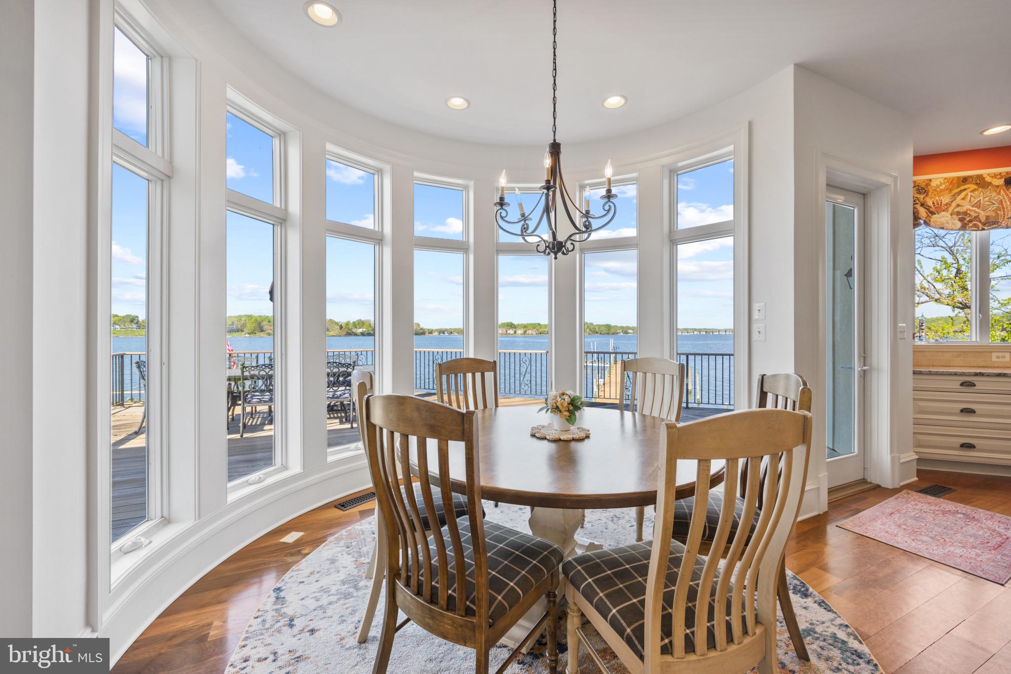 WILD ROSE SHORES - Residential