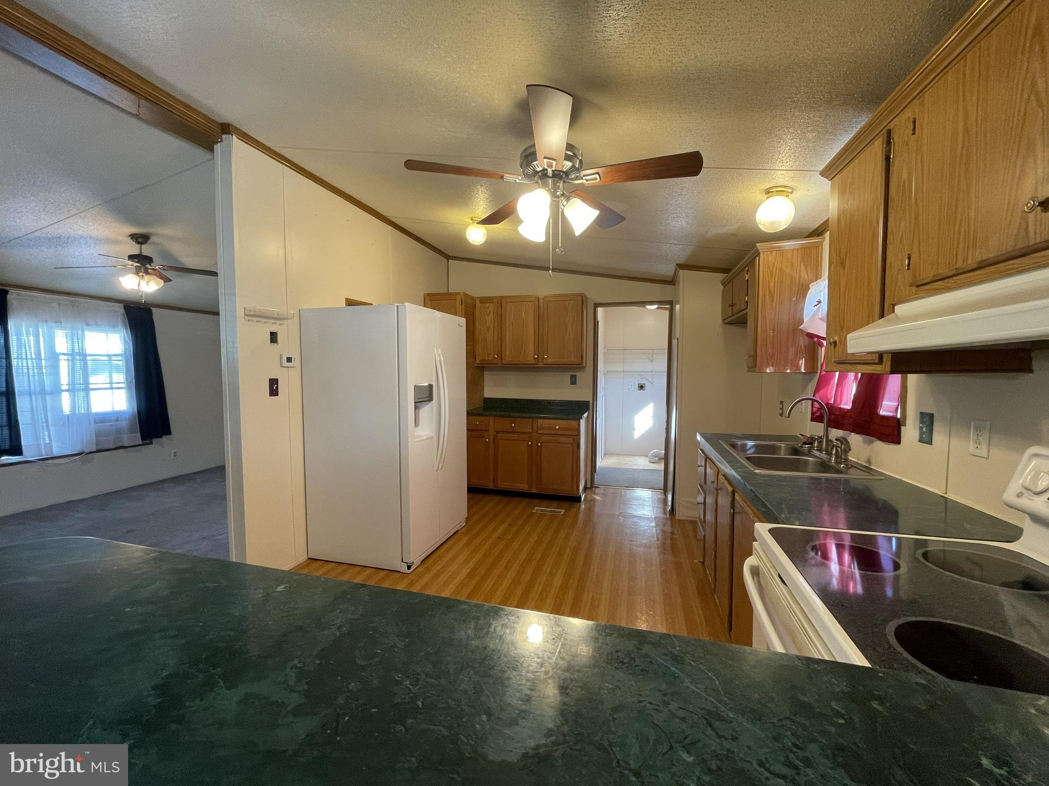 TWIN MAPLES MOBILE HOME P - Residential