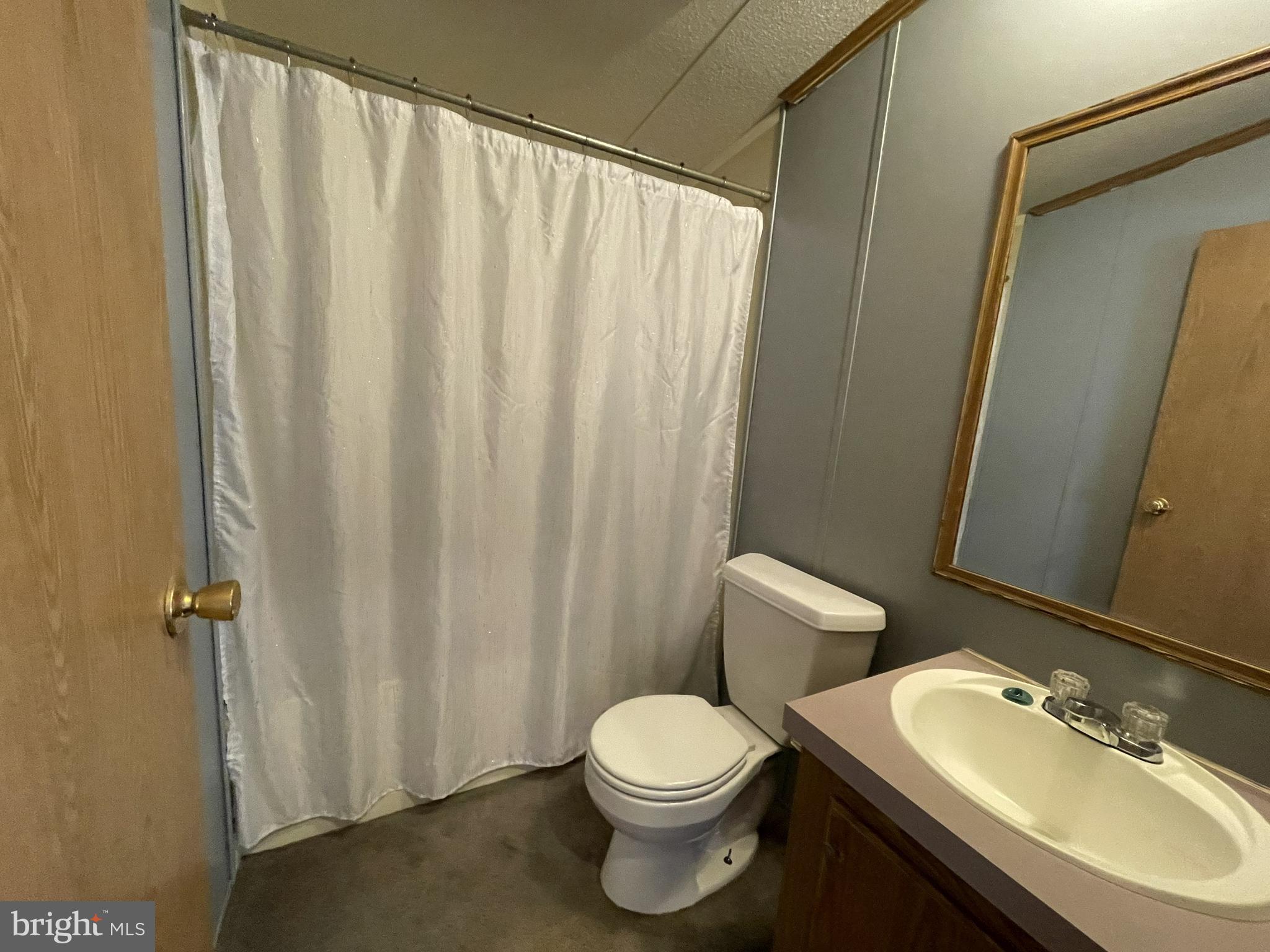 TWIN MAPLES MOBILE HOME P - Residential