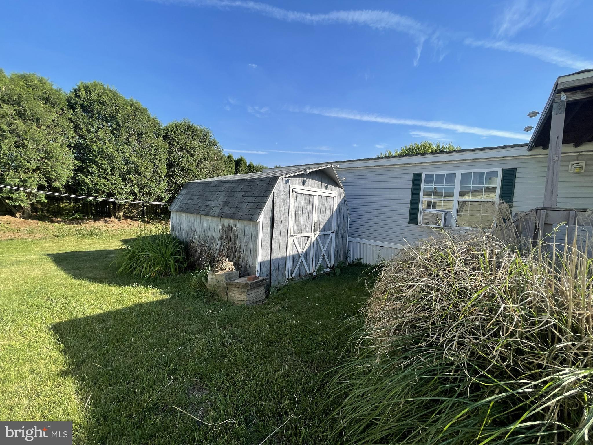 TWIN MAPLES MOBILE HOME P - Residential