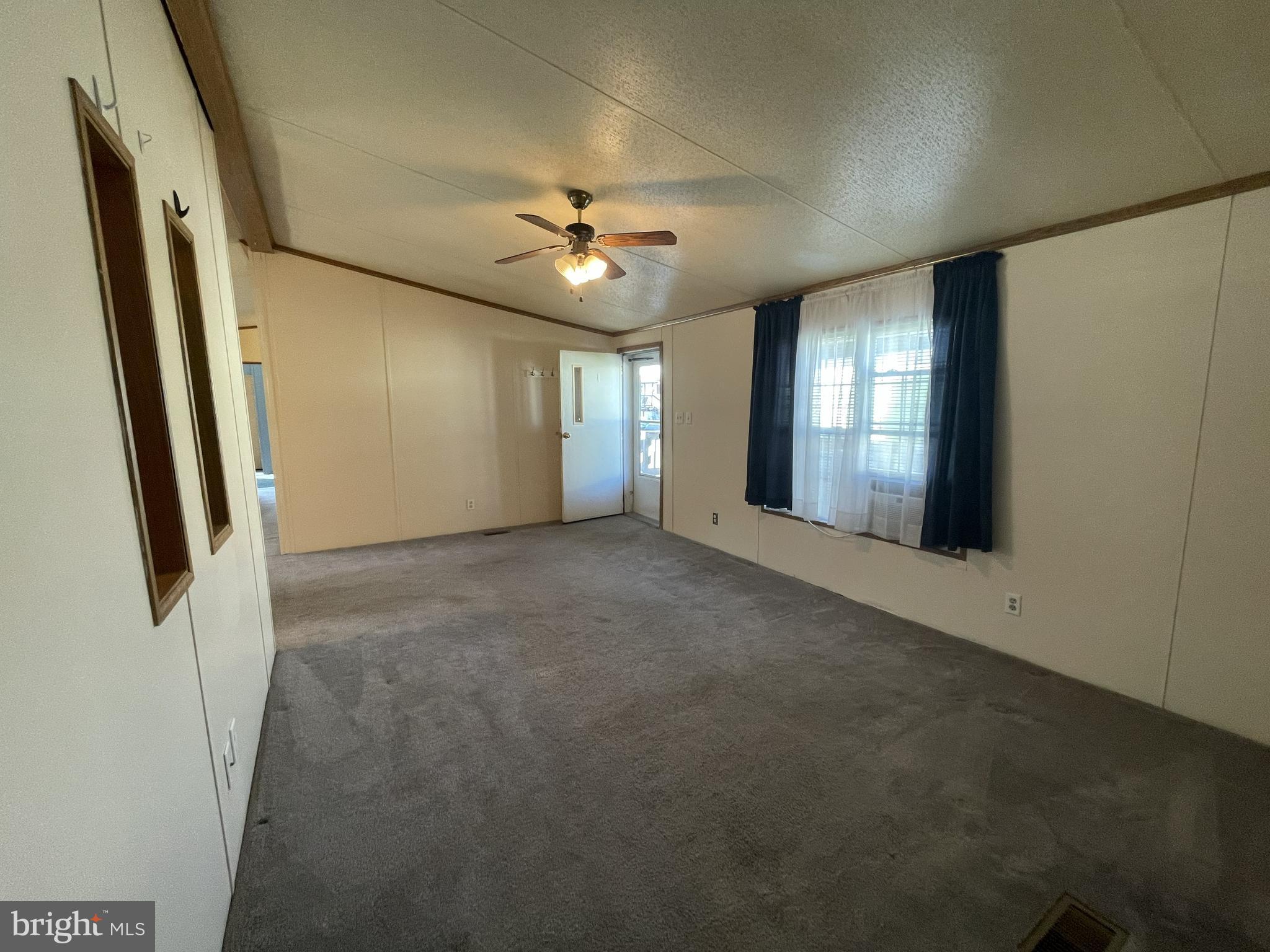 TWIN MAPLES MOBILE HOME P - Residential