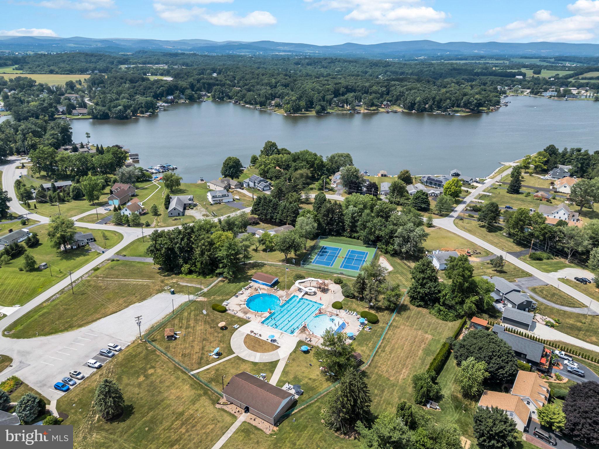 LAKE MEADE - Residential