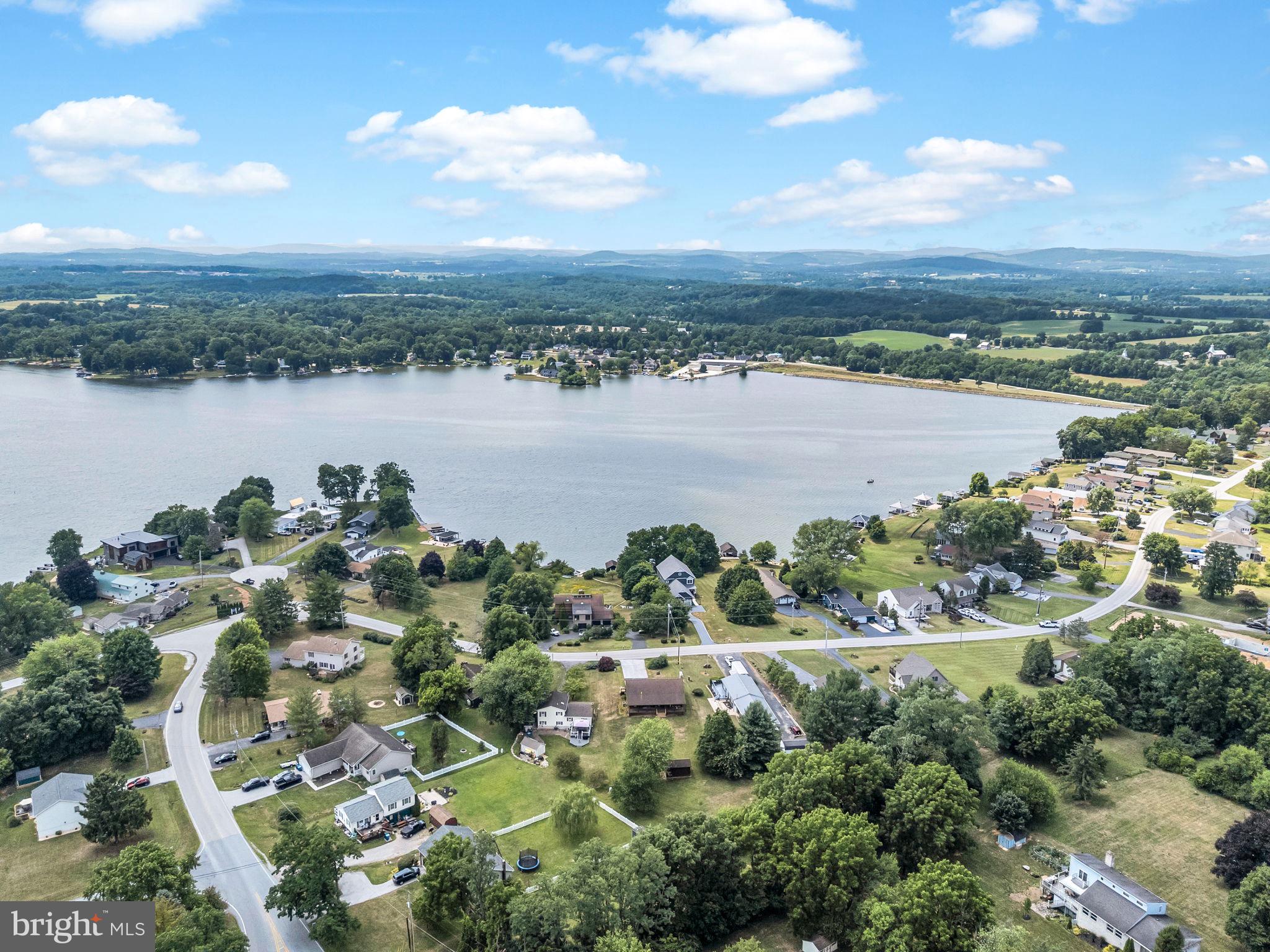 LAKE MEADE - Residential