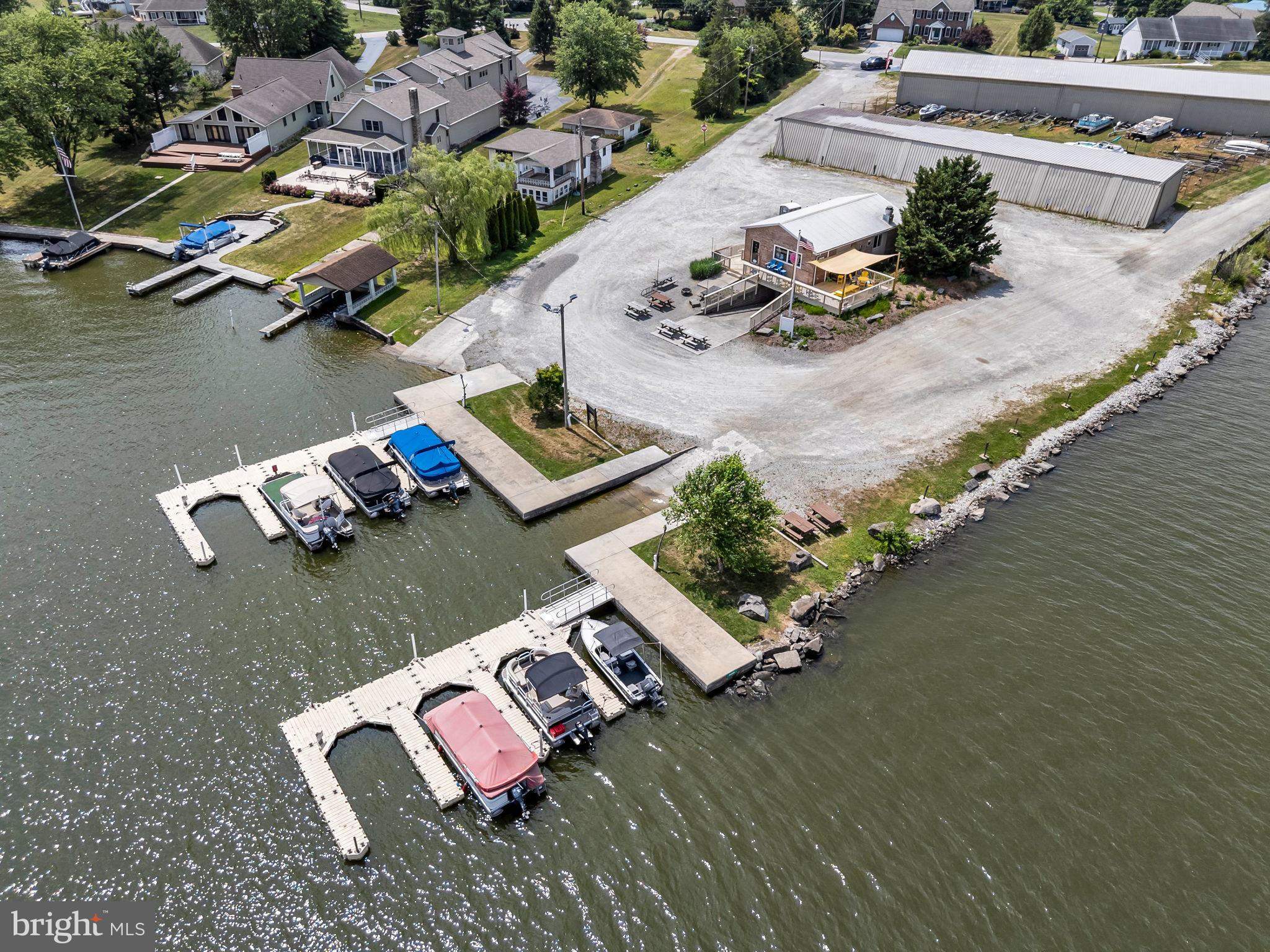 LAKE MEADE - Residential