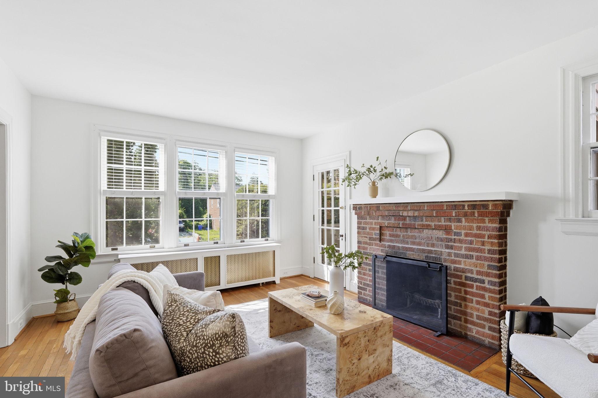 SILVER SPRING - Residential