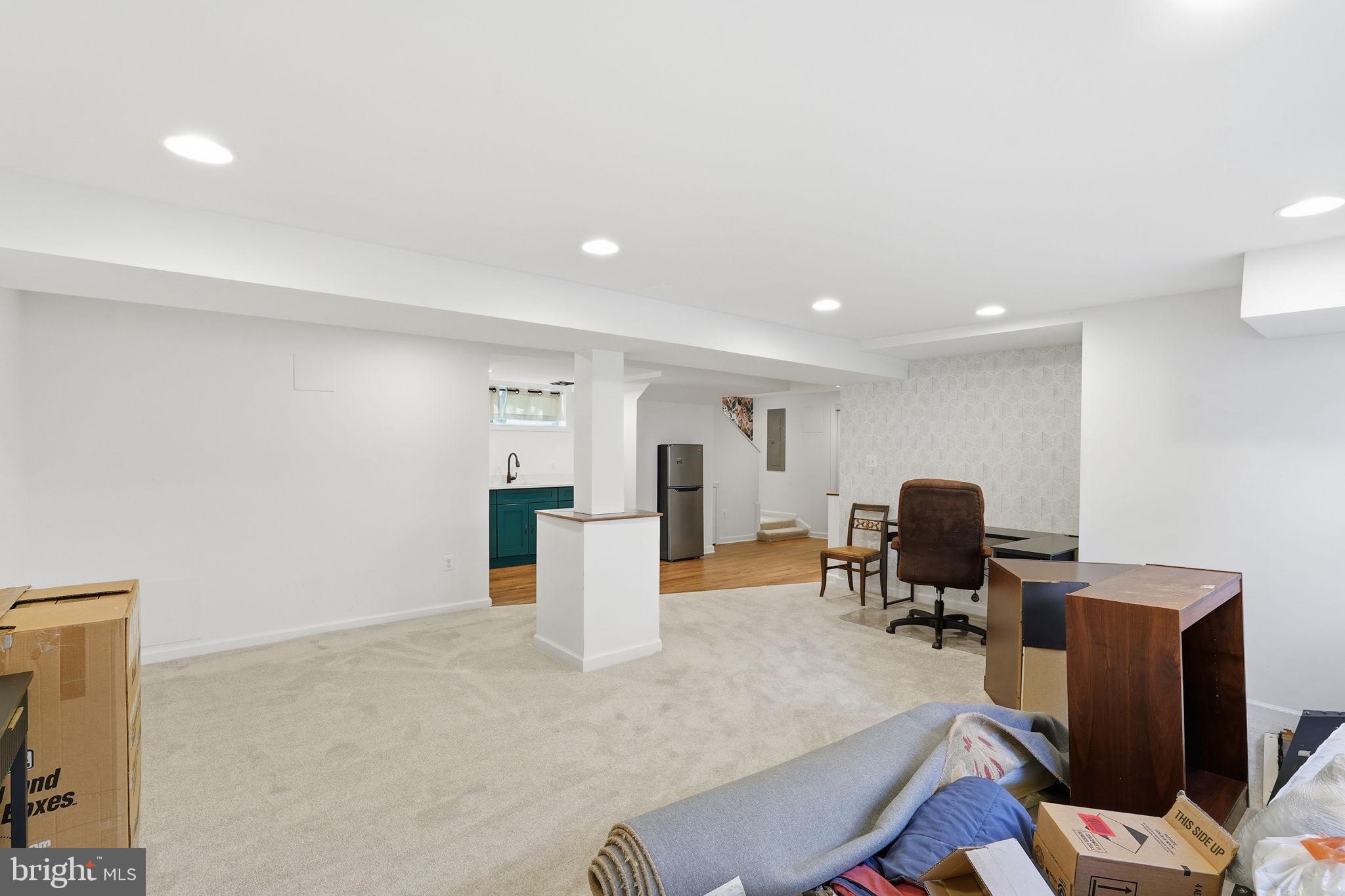 SILVER SPRING - Residential