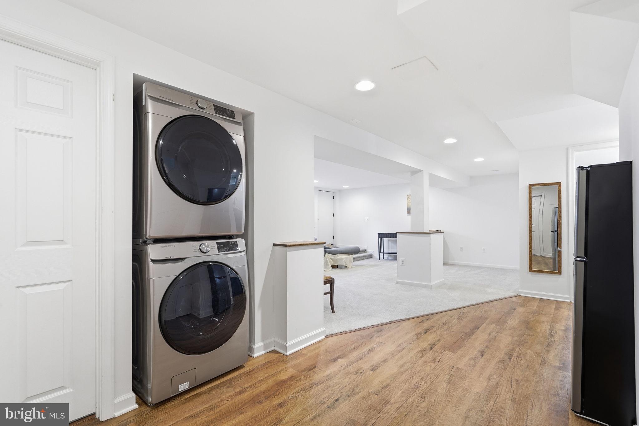 SILVER SPRING - Residential