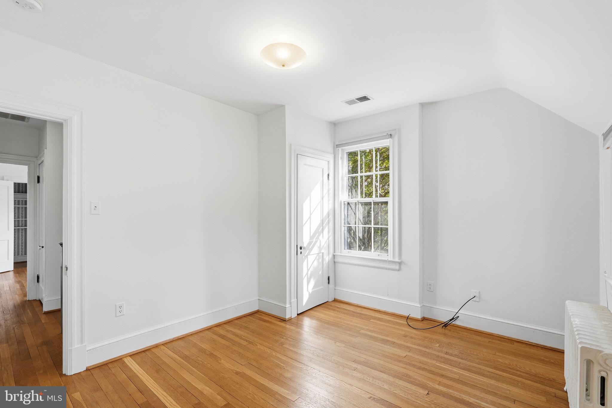 SILVER SPRING - Residential