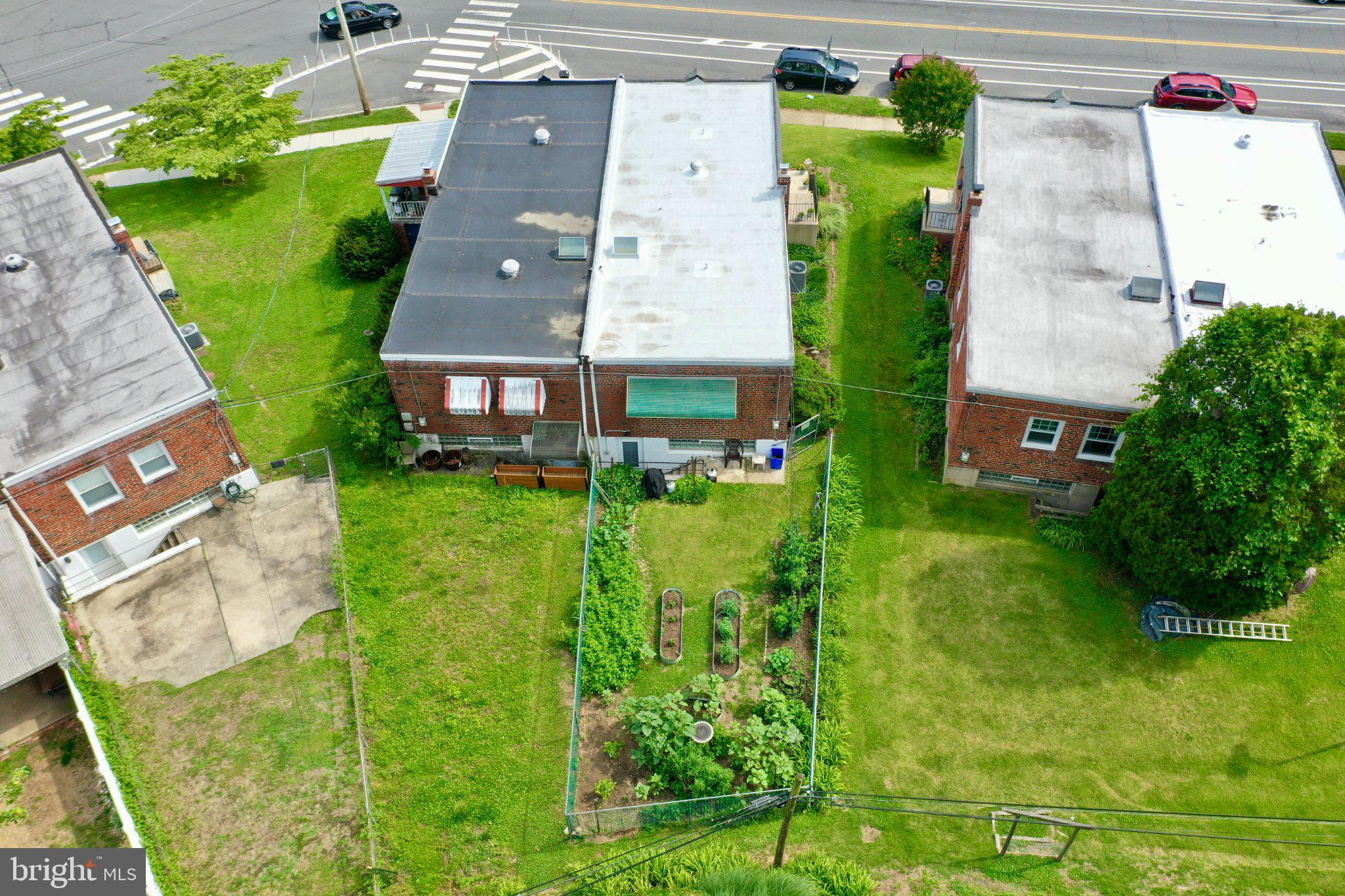 ROXBOROUGH - Residential