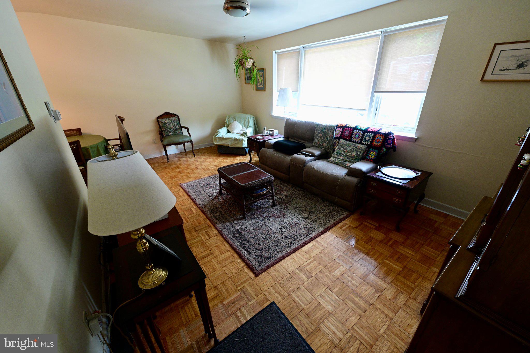 ROXBOROUGH - Residential
