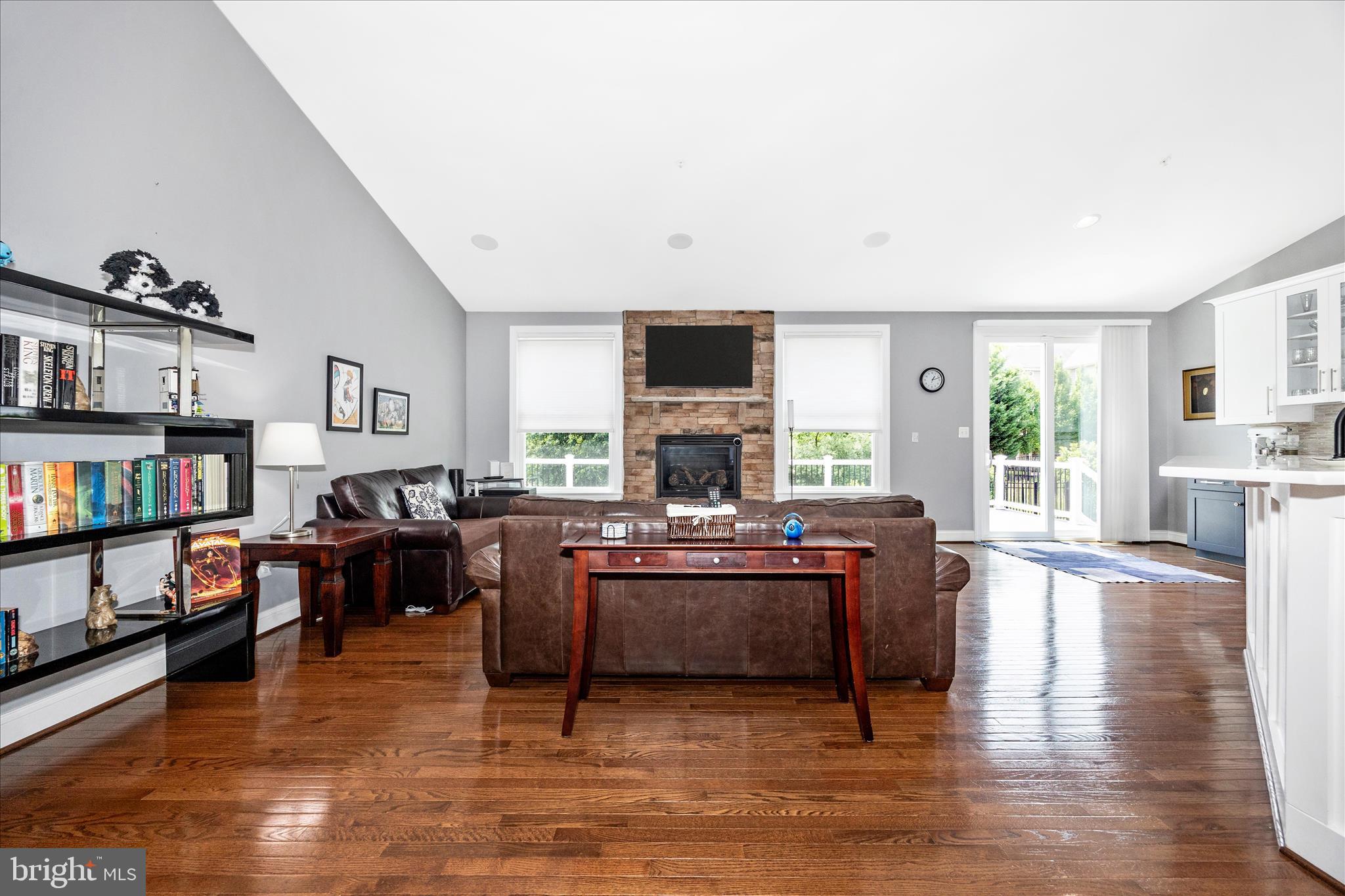 WOODRIDGE - Residential