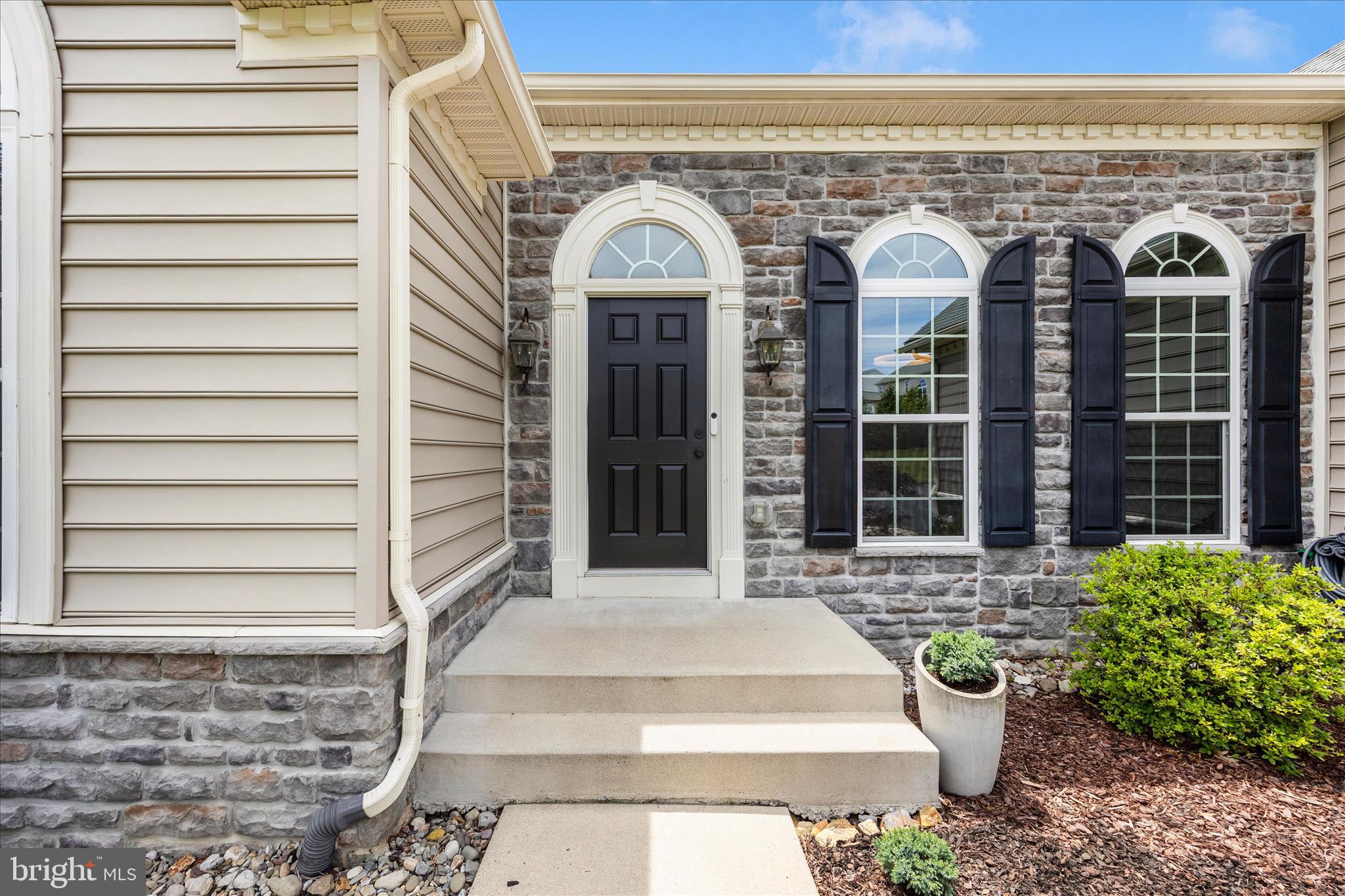 WOODRIDGE - Residential