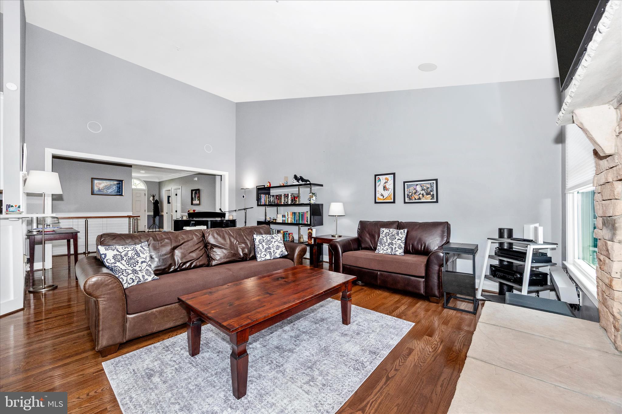 WOODRIDGE - Residential