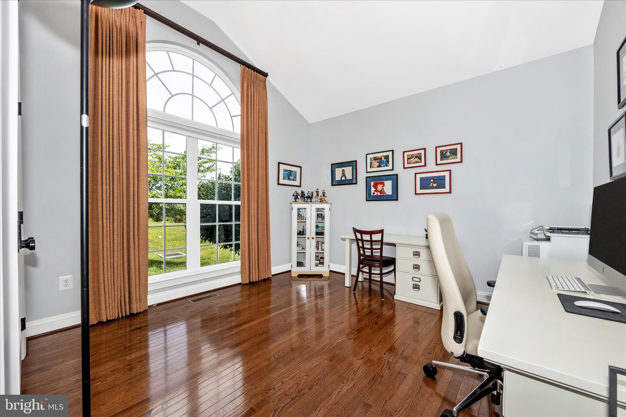 WOODRIDGE - Residential