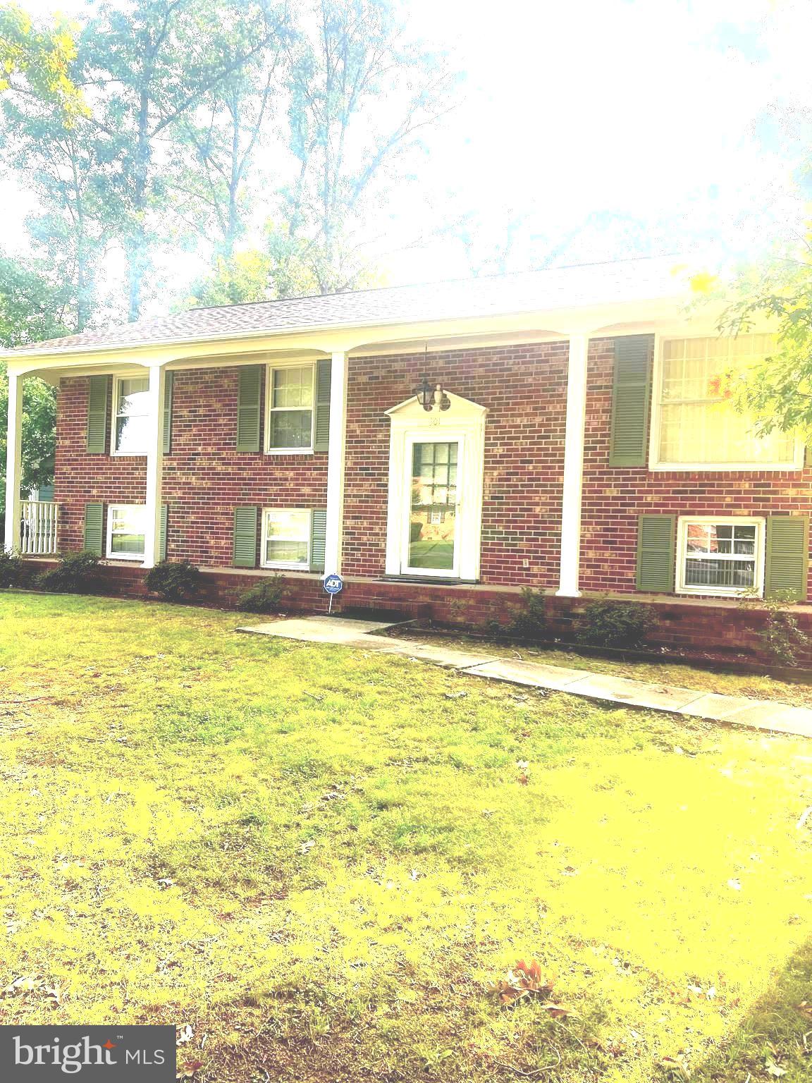 SPOTSWOOD ESTATES - Residential Lease