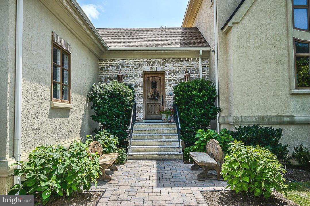 KENTLAND POND - Residential