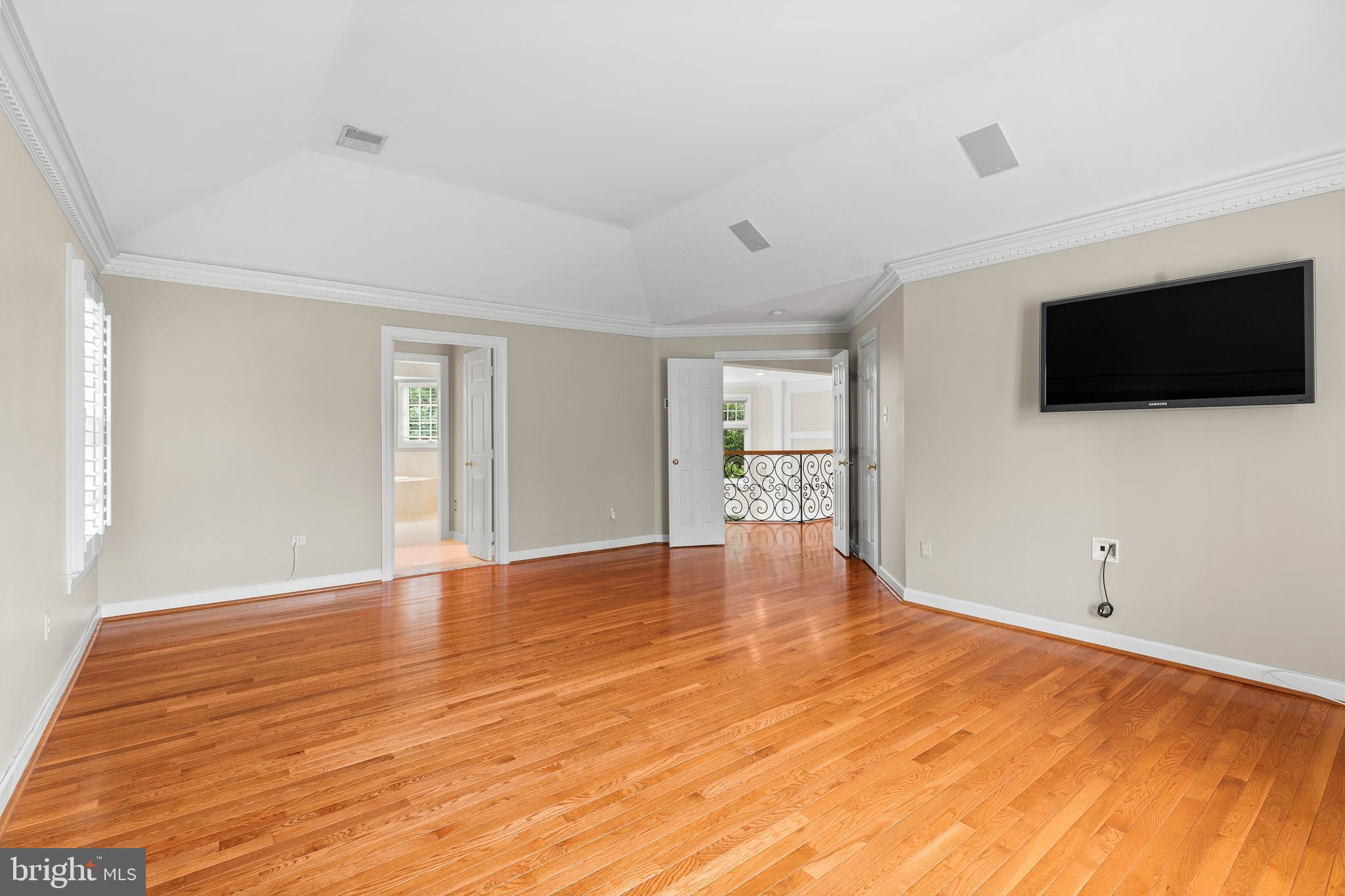 KINGS CLOISTER - Residential Lease