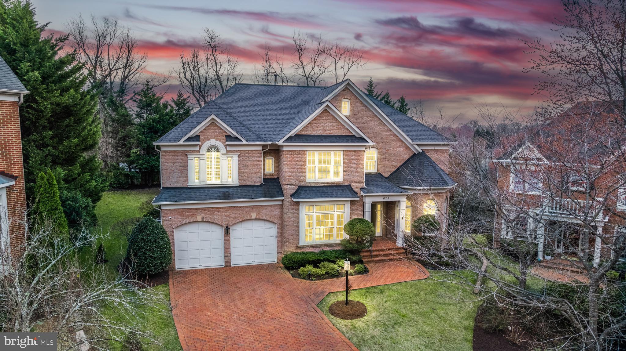 KINGS CLOISTER - Residential Lease