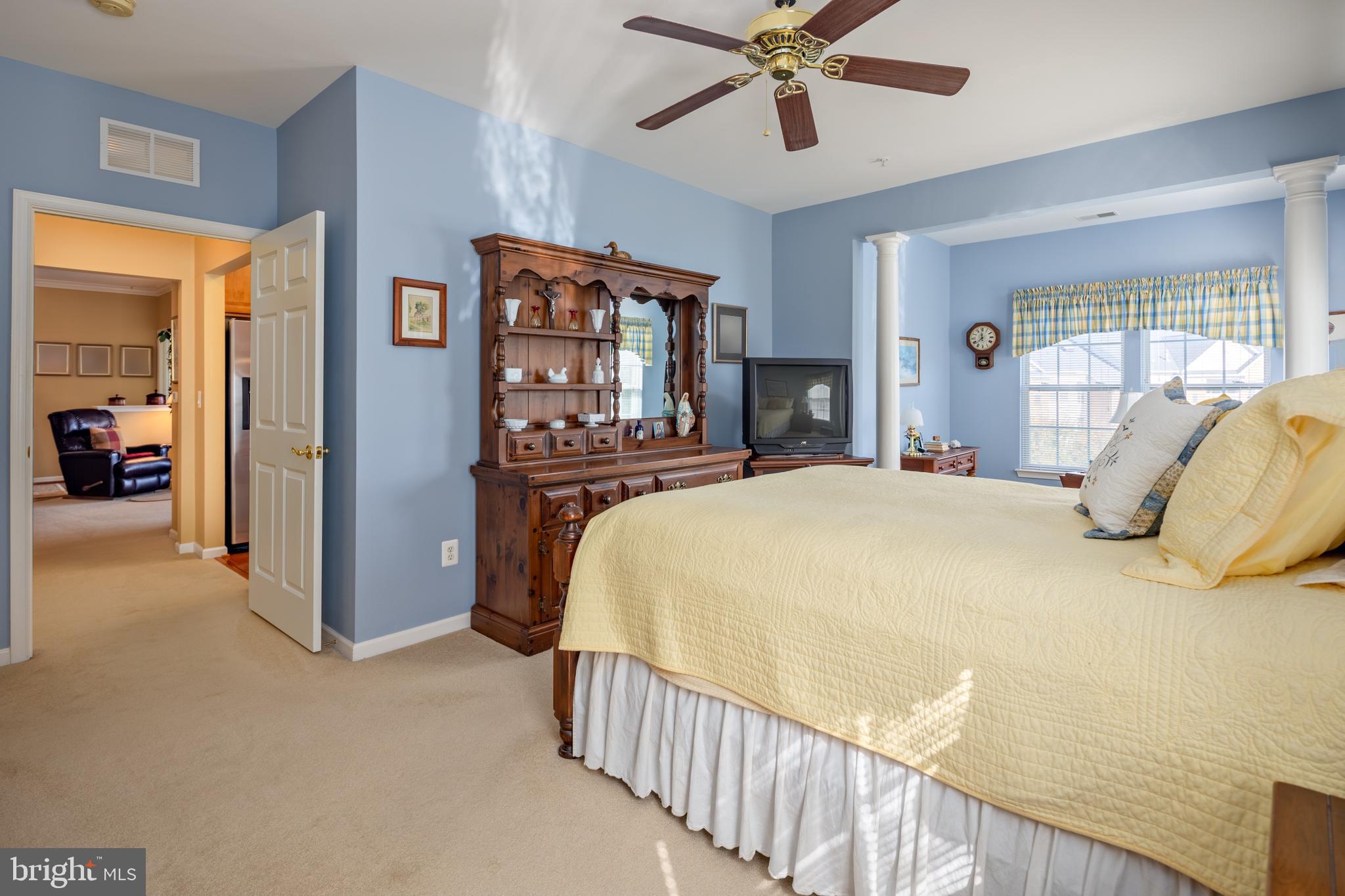 HEARTHSTONE AT VILLAGE CREST CONDOMINIUMS - Residential