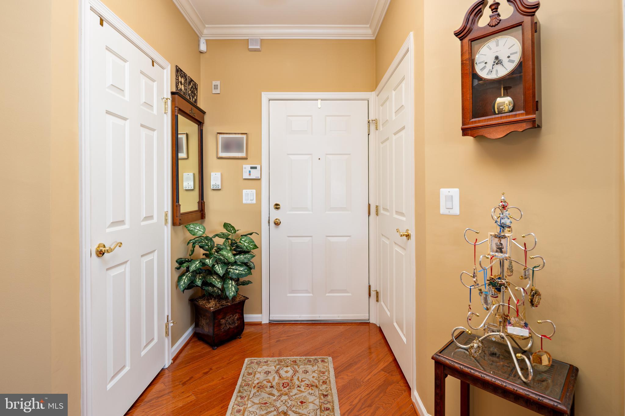 HEARTHSTONE AT VILLAGE CREST CONDOMINIUMS - Residential