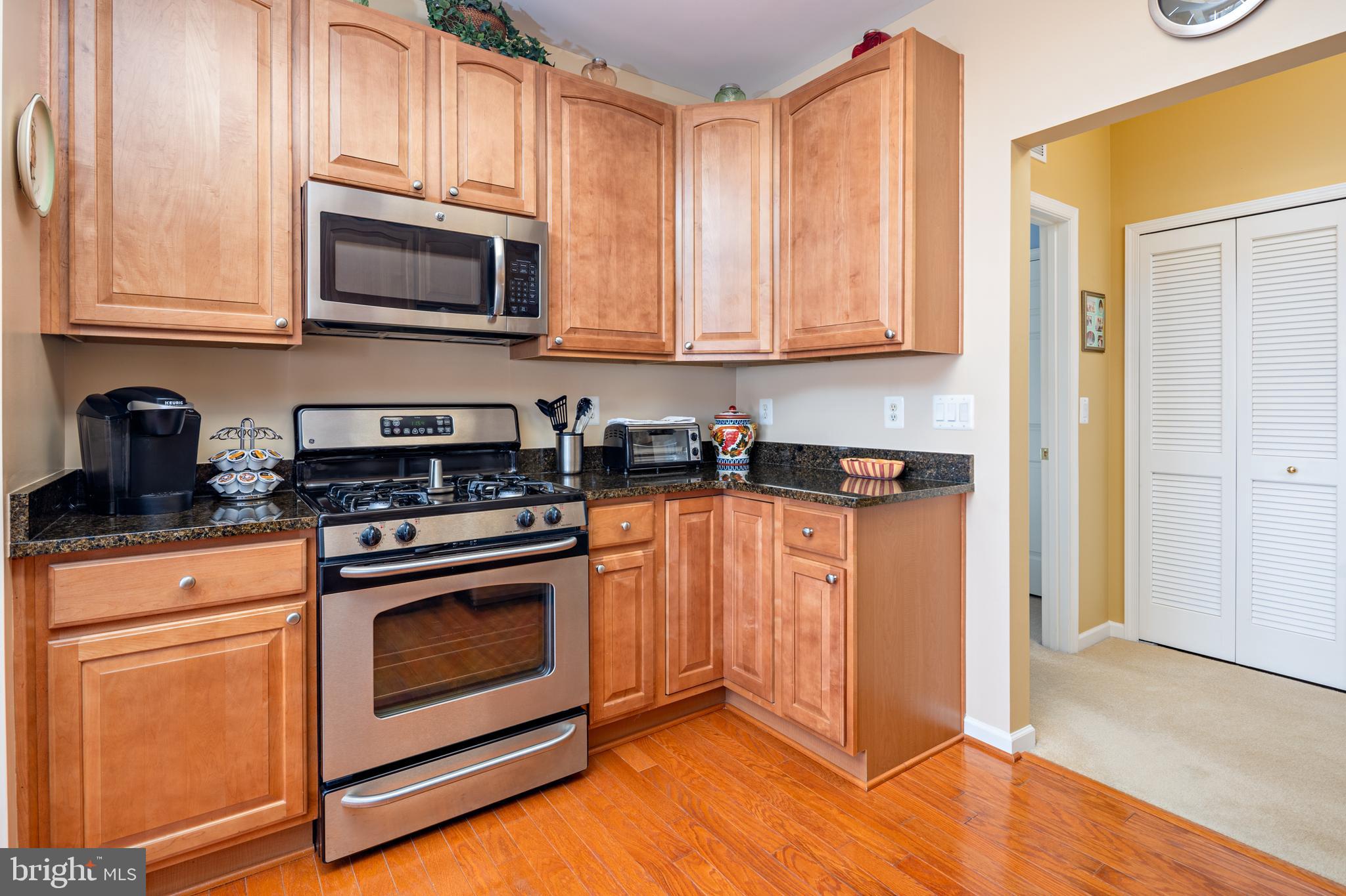 HEARTHSTONE AT VILLAGE CREST CONDOMINIUMS - Residential