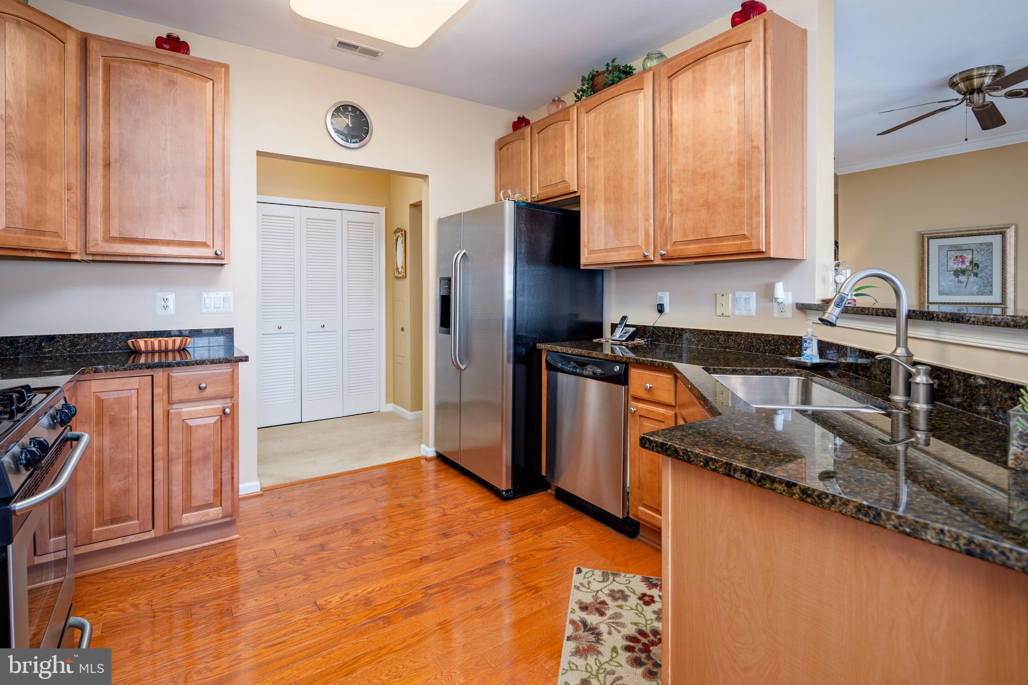HEARTHSTONE AT VILLAGE CREST CONDOMINIUMS - Residential