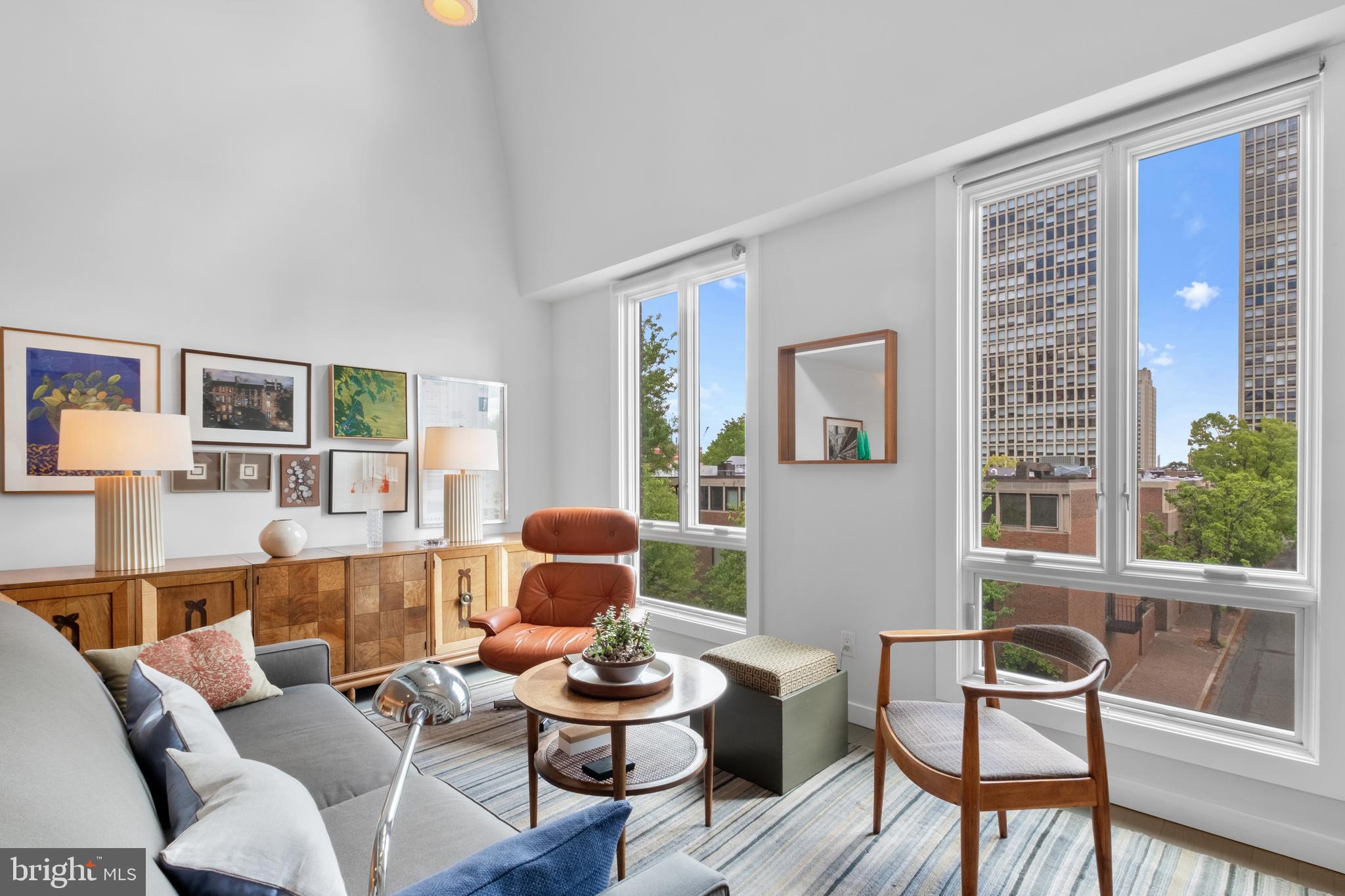 SOCIETY HILL - Residential