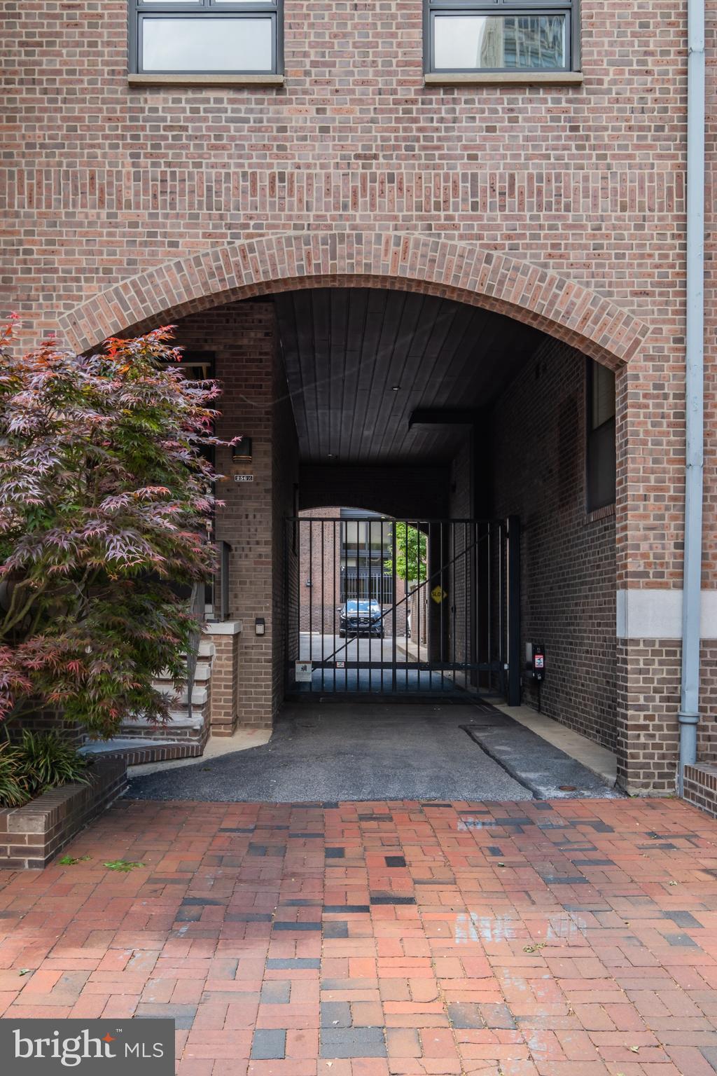 SOCIETY HILL - Residential