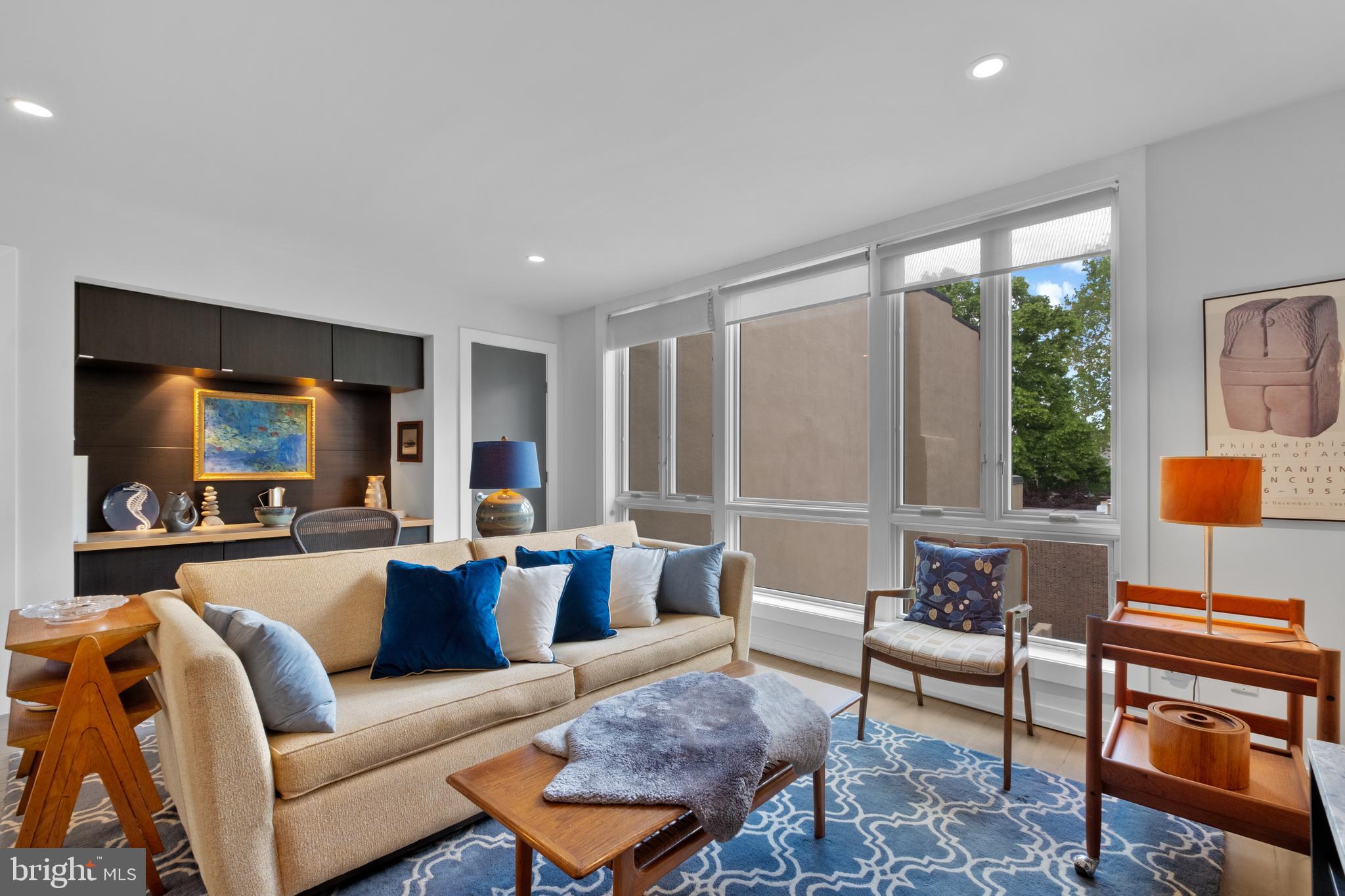 SOCIETY HILL - Residential