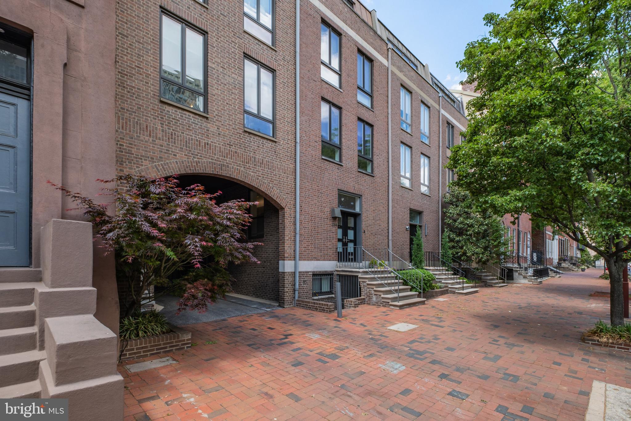 SOCIETY HILL - Residential