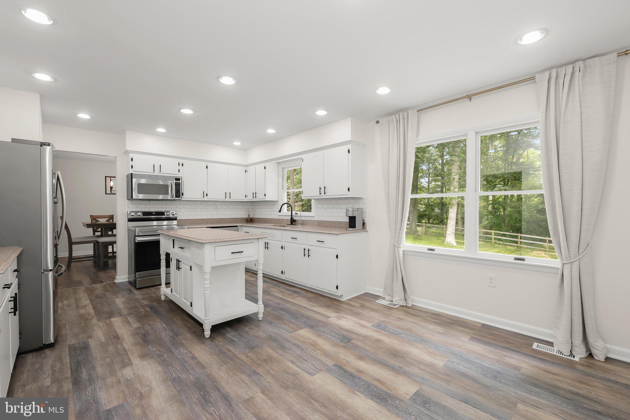 CARROLL ESTATES - Residential
