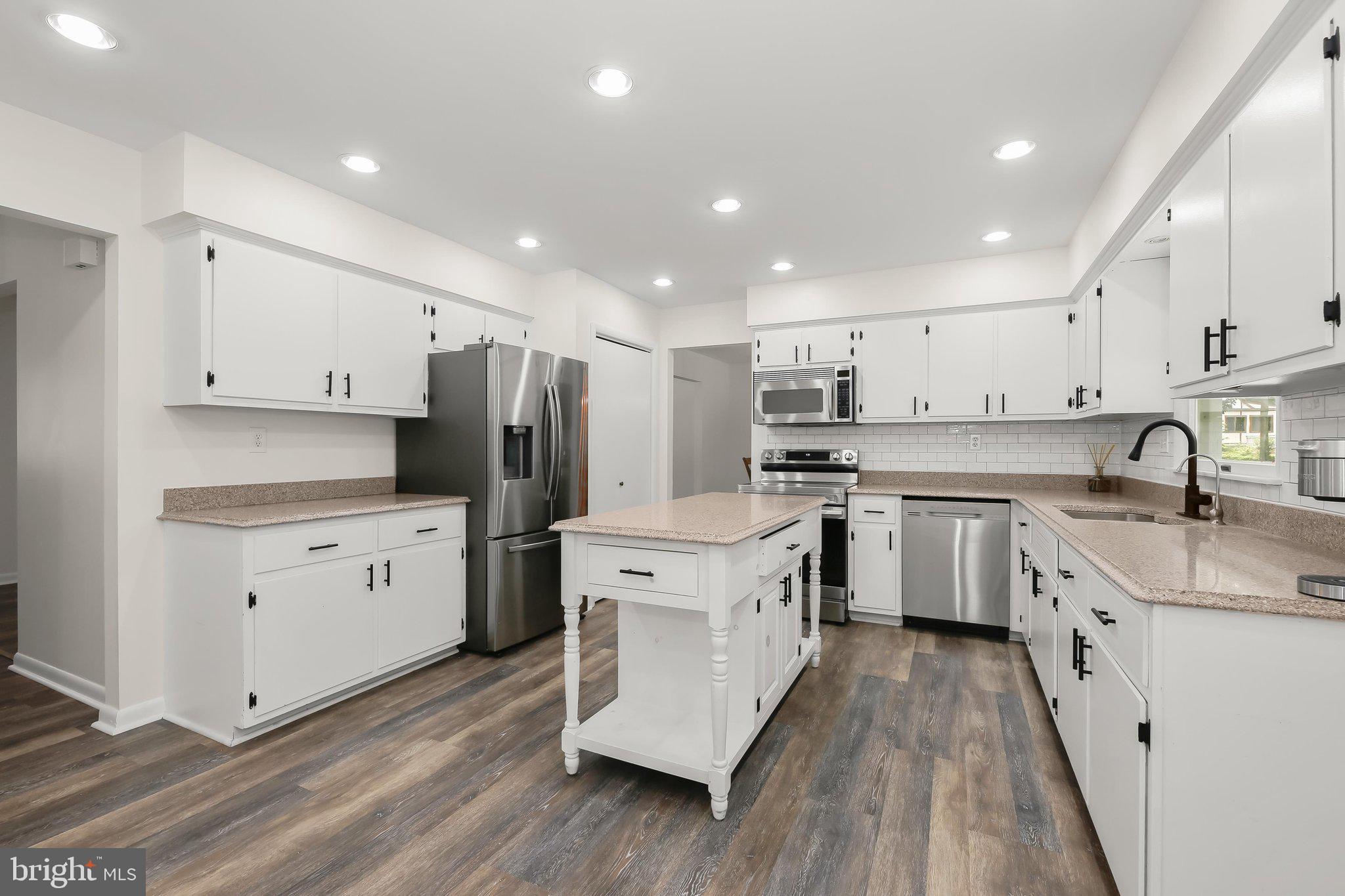 CARROLL ESTATES - Residential