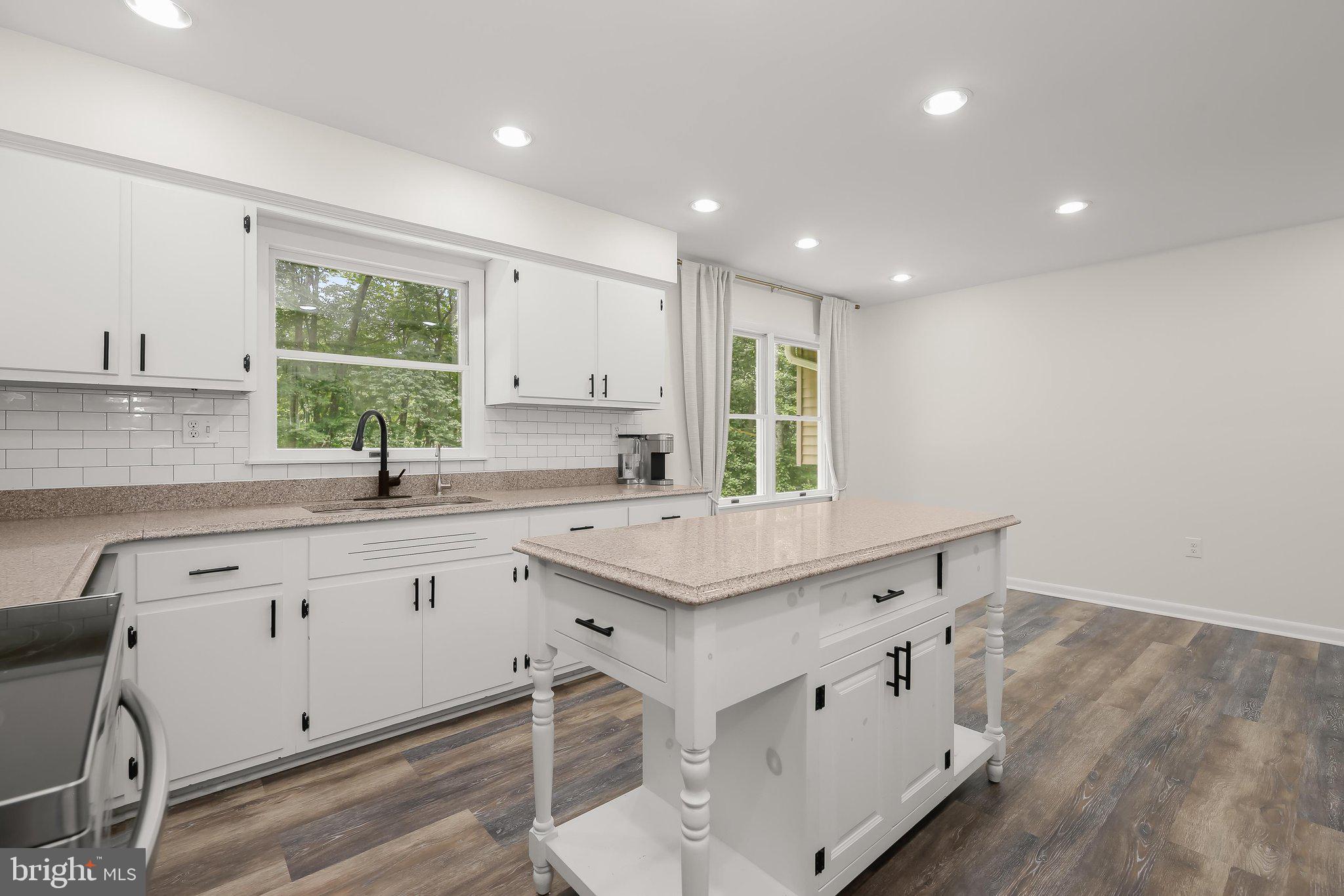 CARROLL ESTATES - Residential