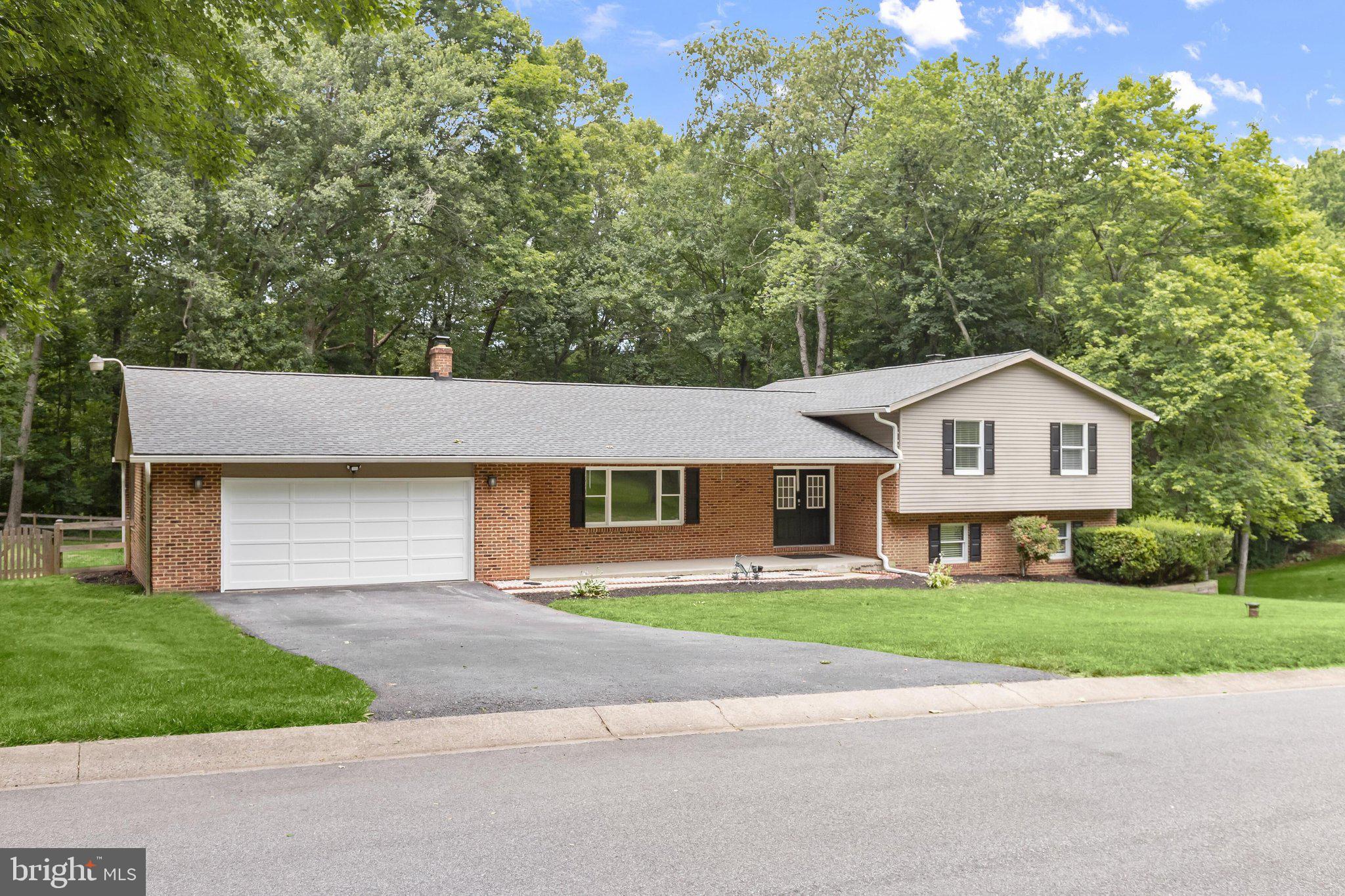 CARROLL ESTATES - Residential