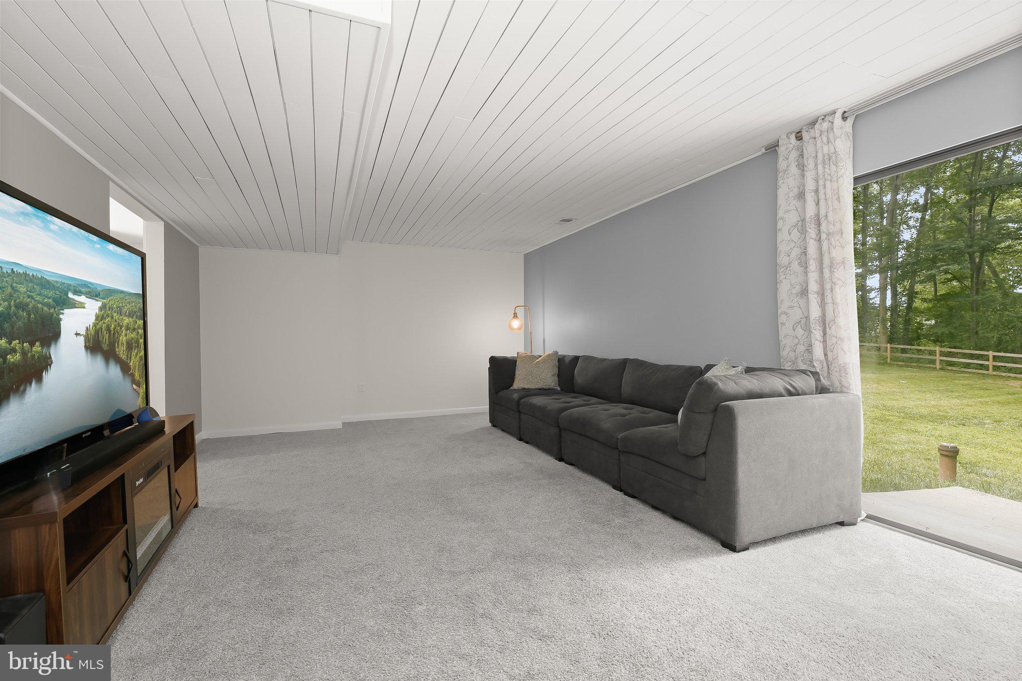 CARROLL ESTATES - Residential