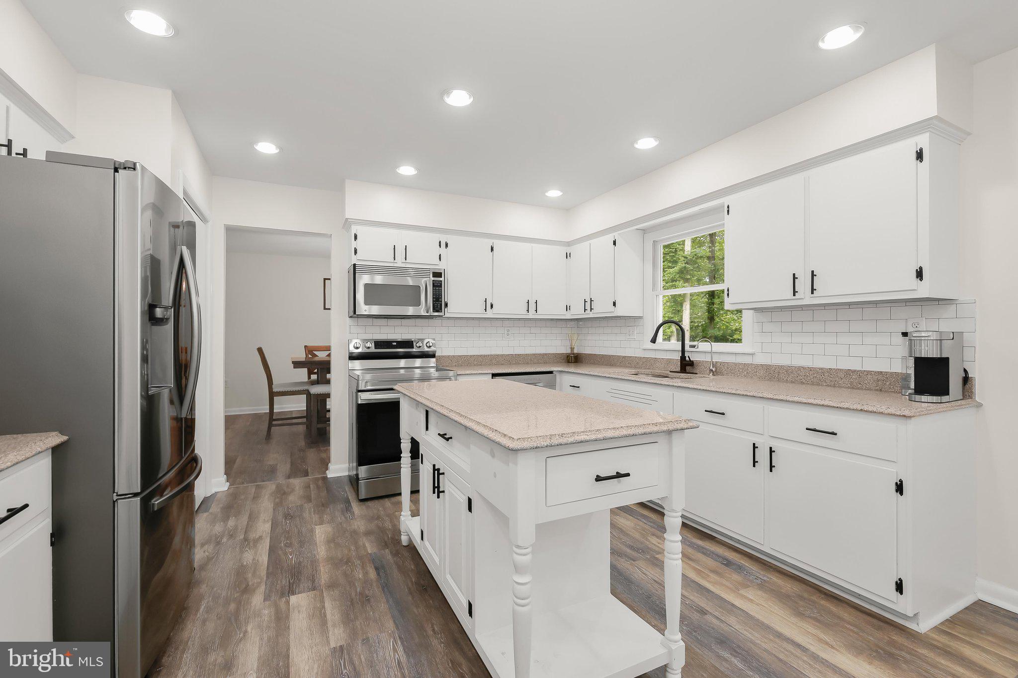 CARROLL ESTATES - Residential