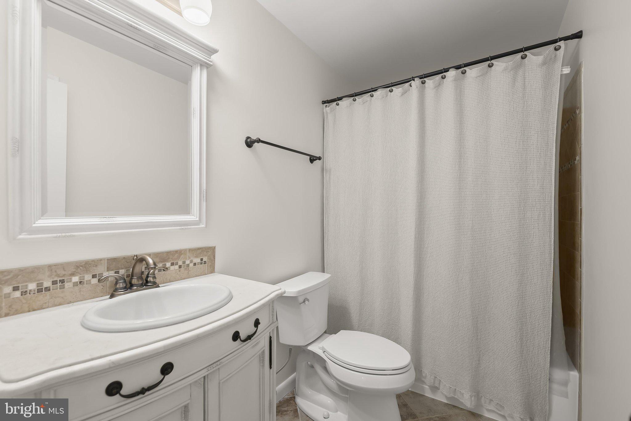 CARROLL ESTATES - Residential