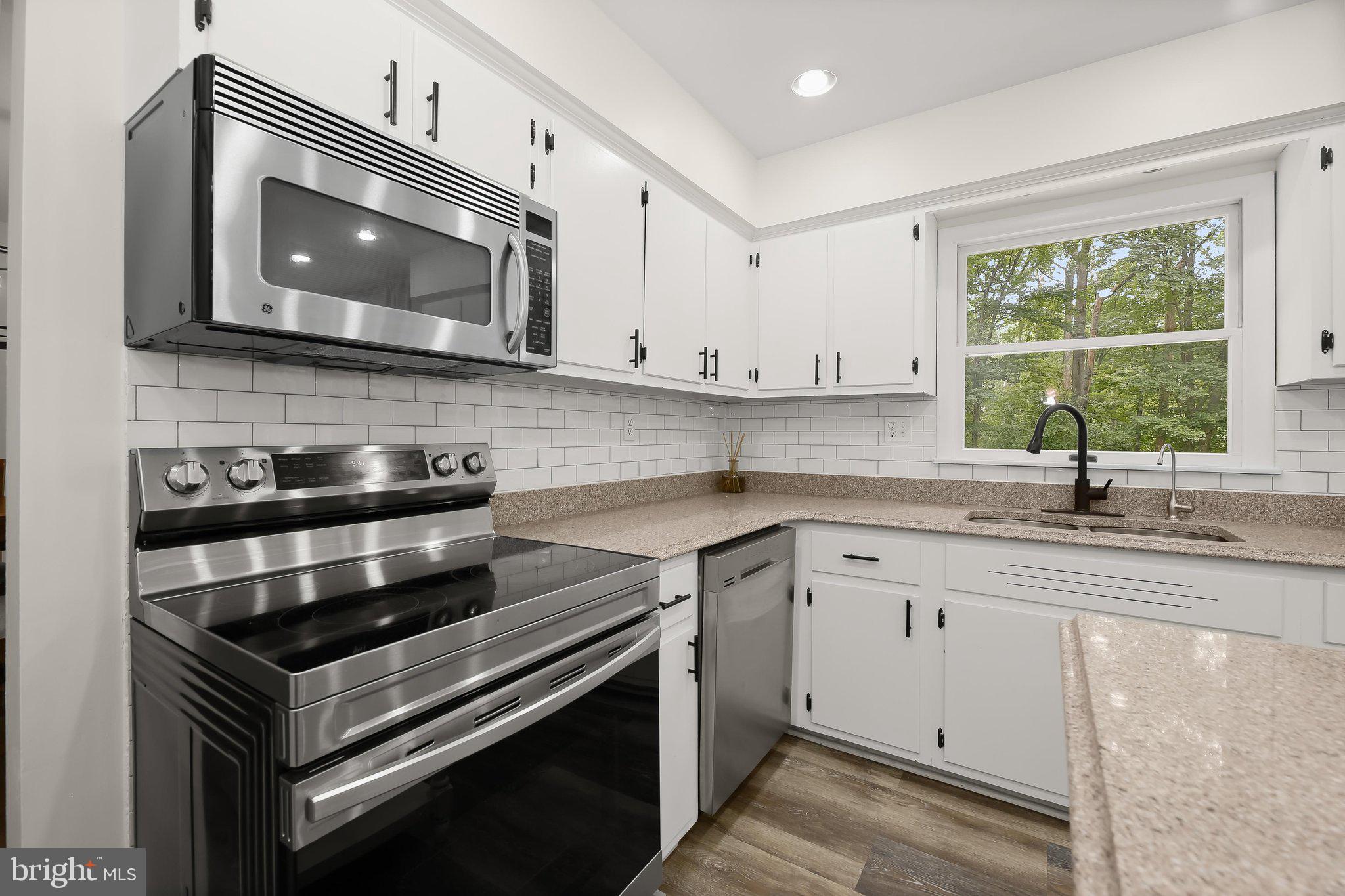 CARROLL ESTATES - Residential