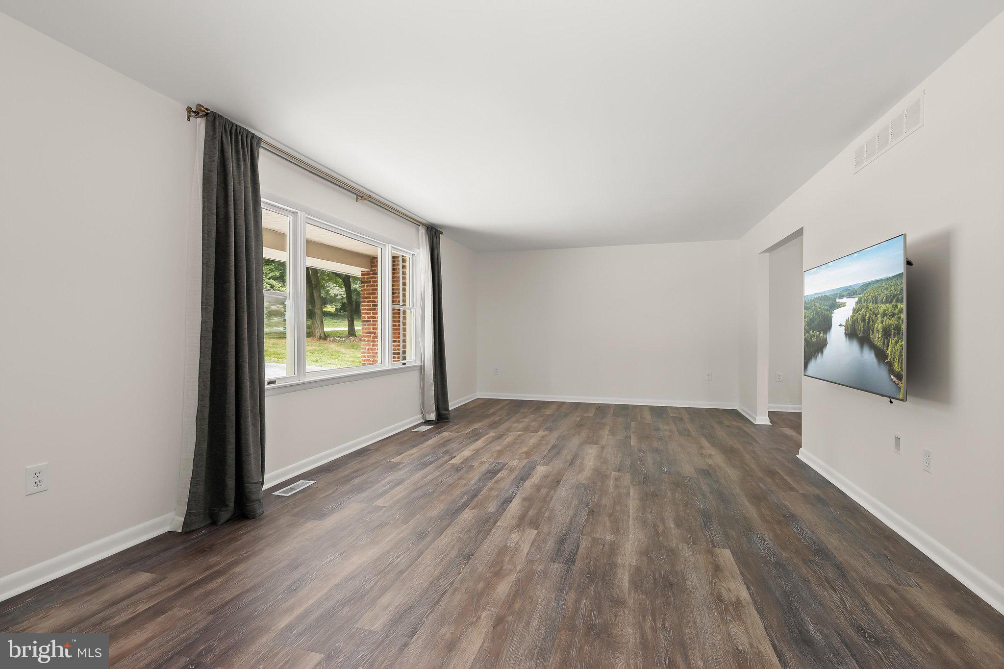 CARROLL ESTATES - Residential