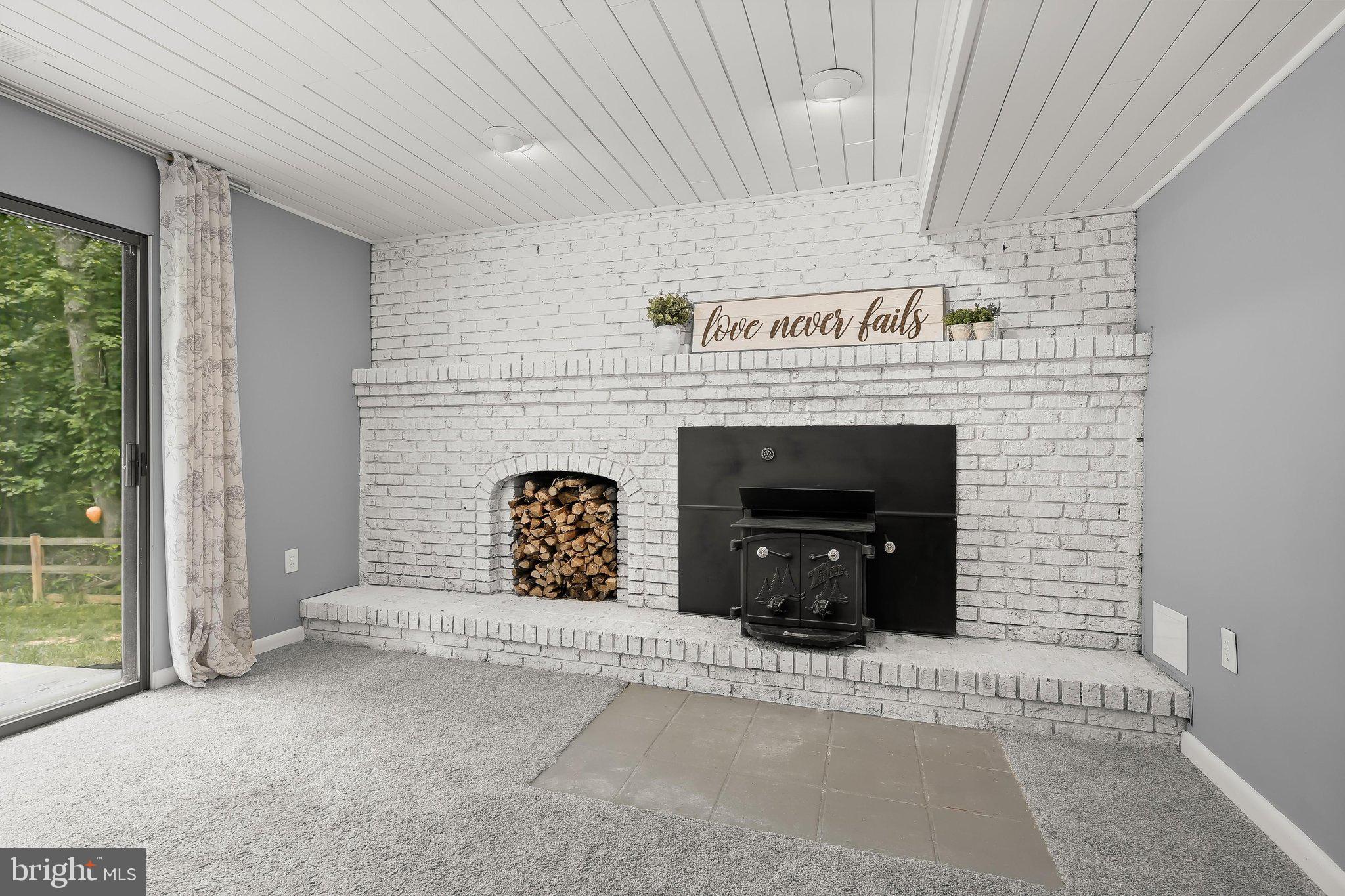 CARROLL ESTATES - Residential