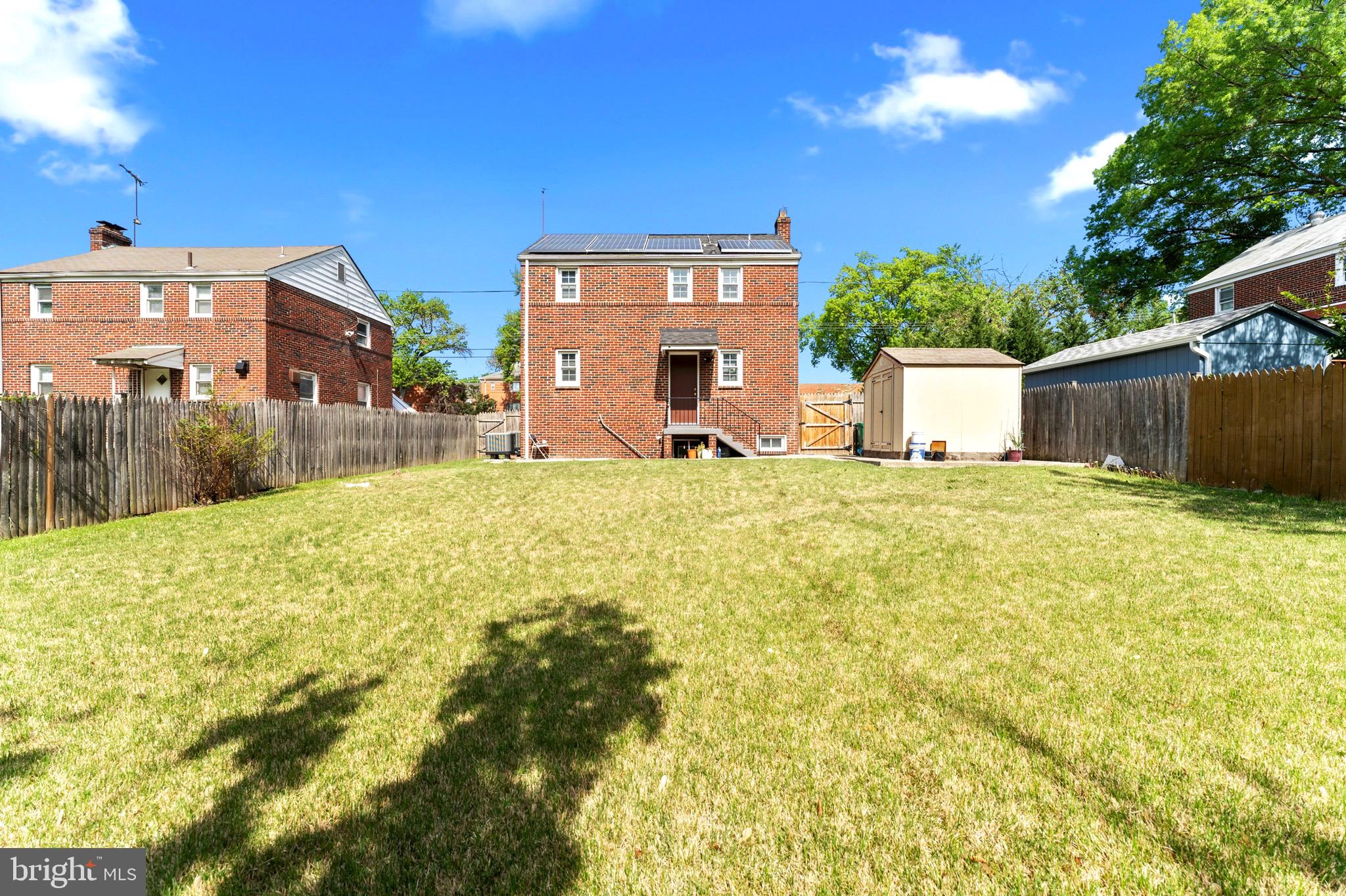 QUEENS CHAPEL MANOR - Residential