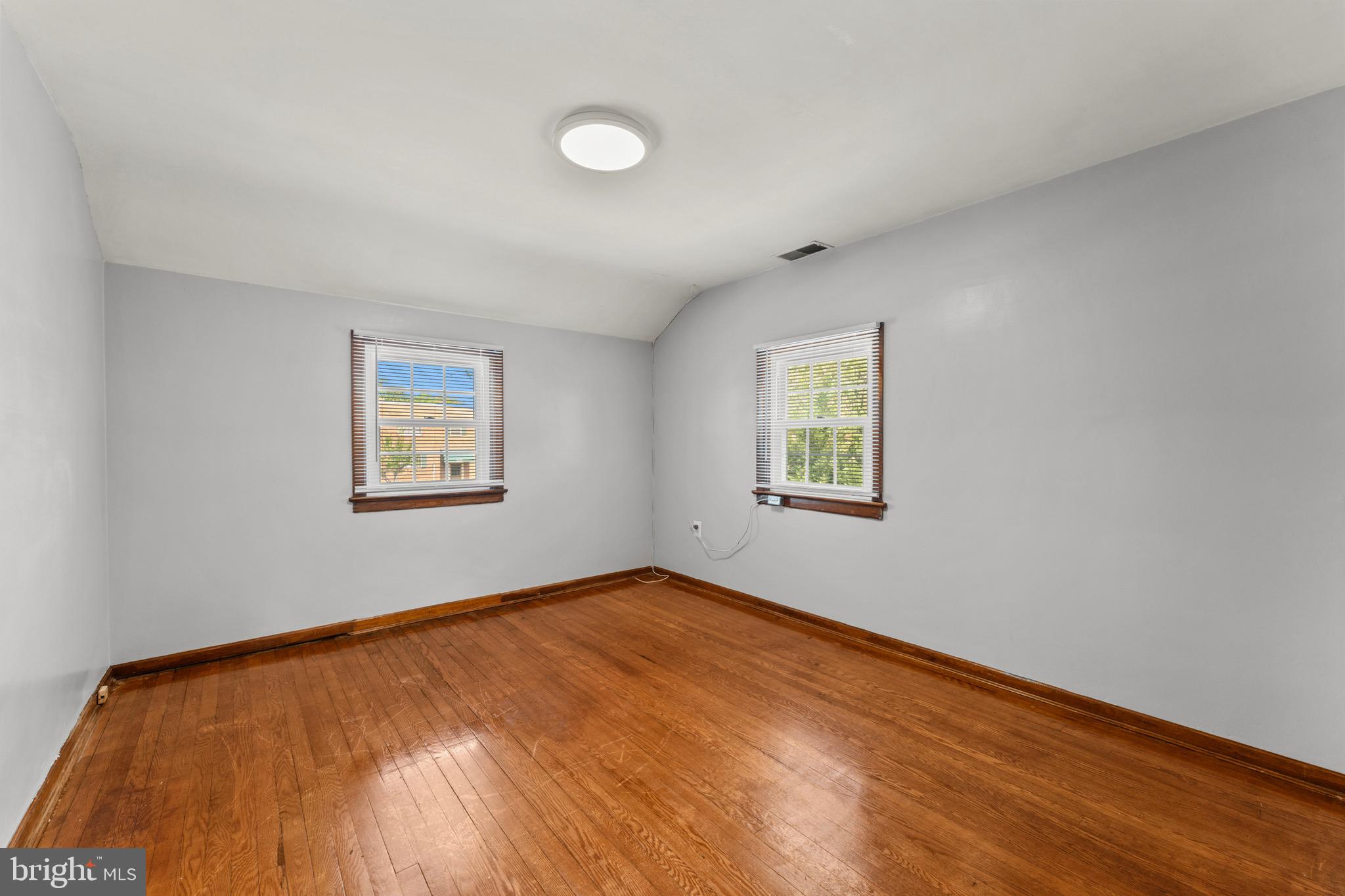 QUEENS CHAPEL MANOR - Residential