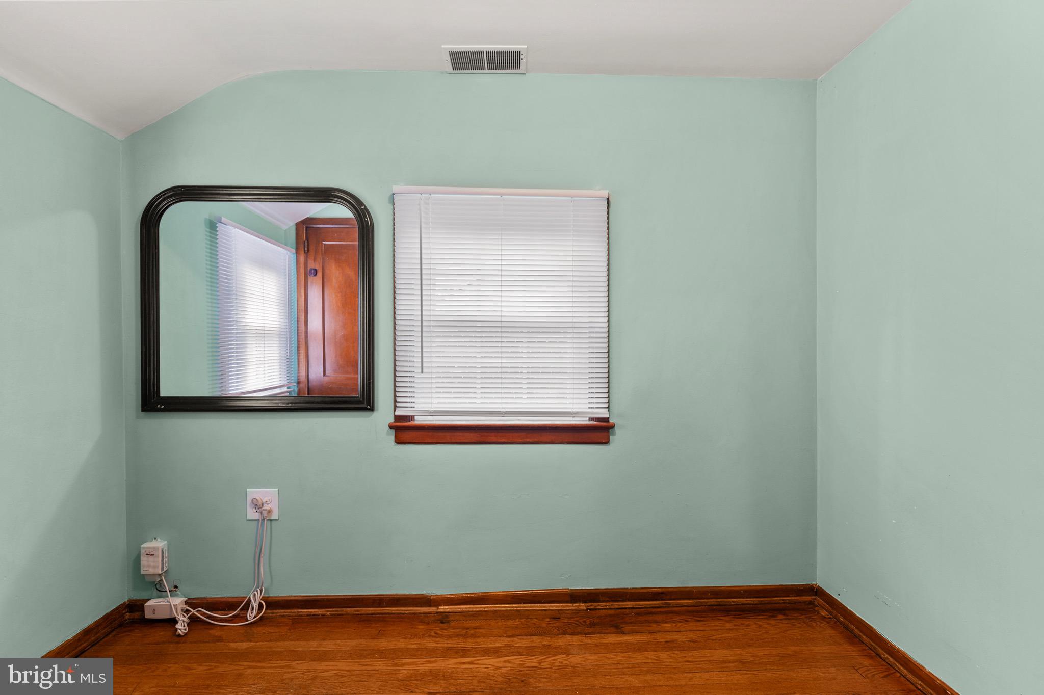 QUEENS CHAPEL MANOR - Residential