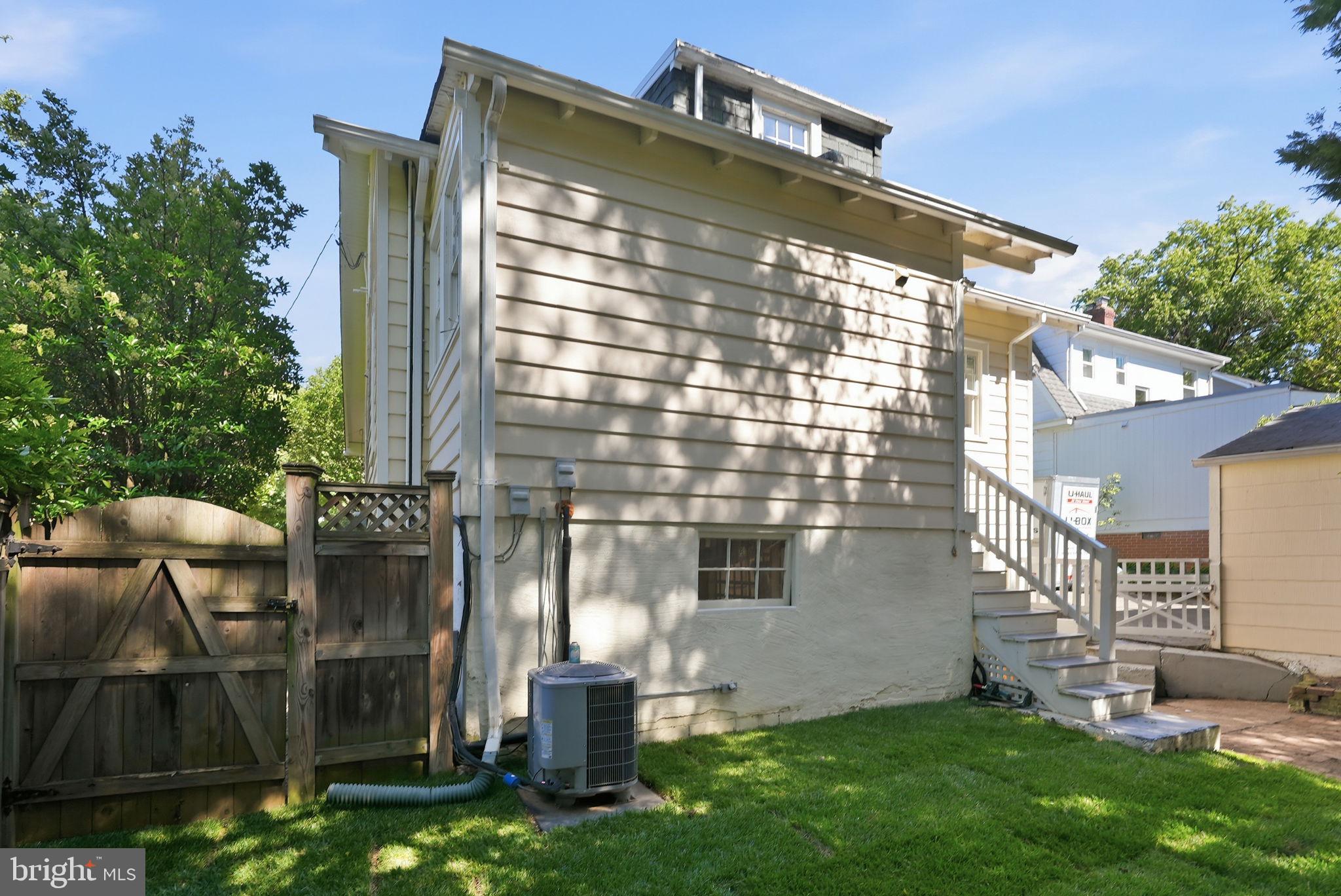 CHEVY CHASE - Residential