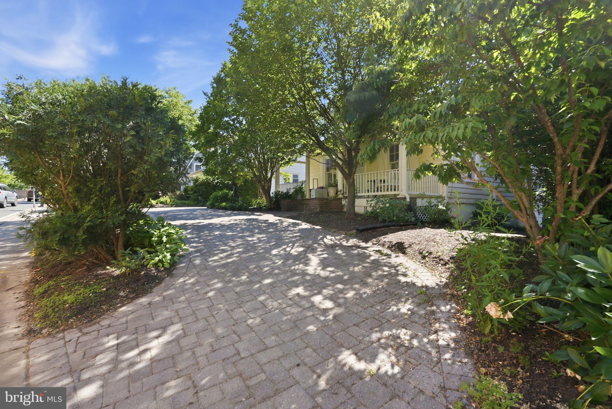 CHEVY CHASE - Residential