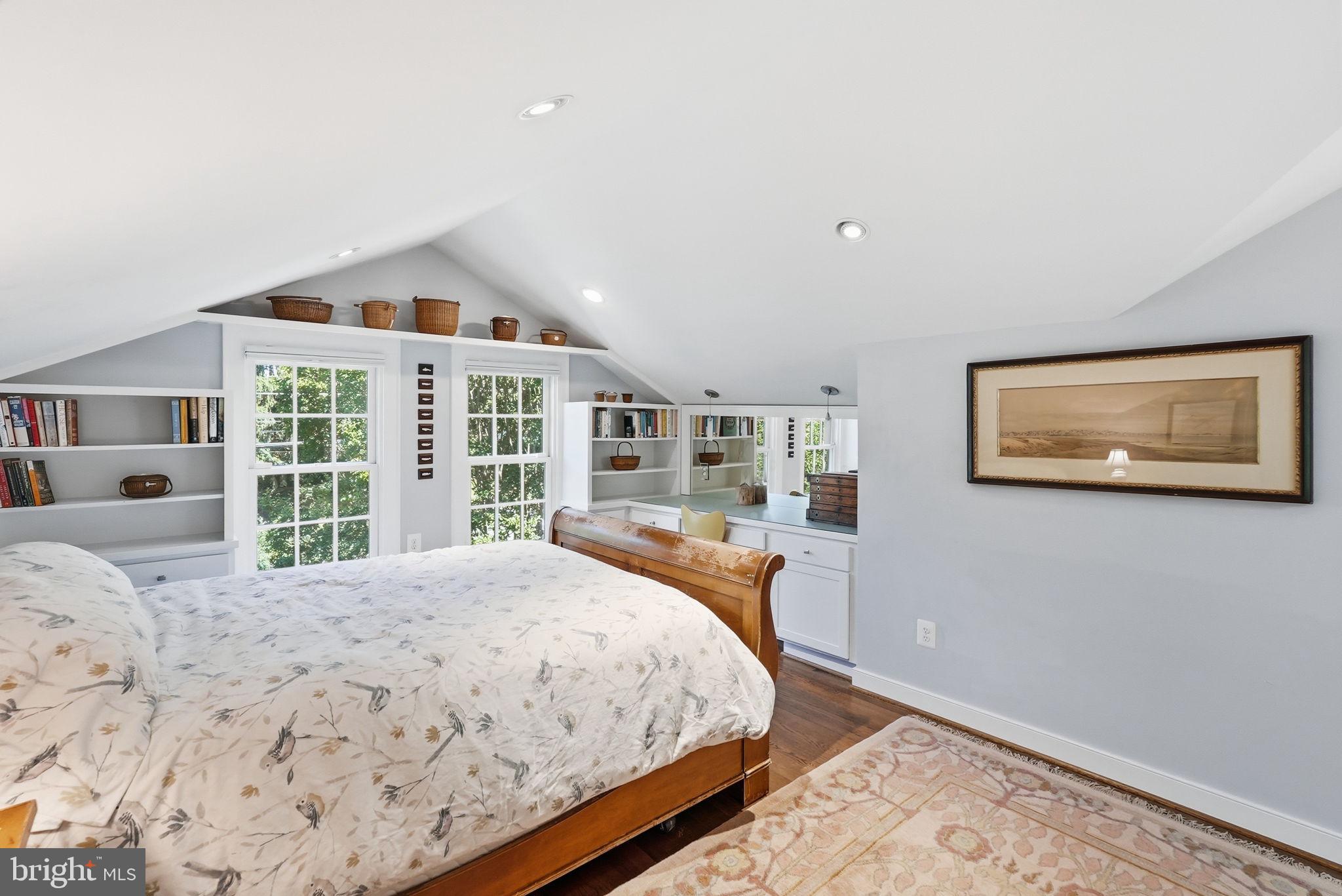 CHEVY CHASE - Residential