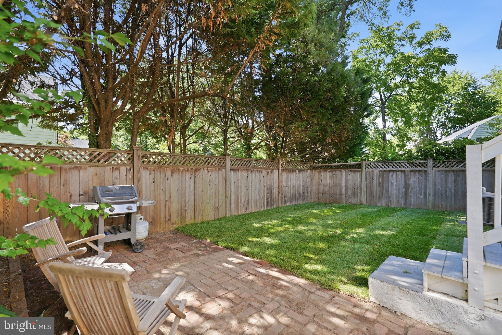 CHEVY CHASE - Residential